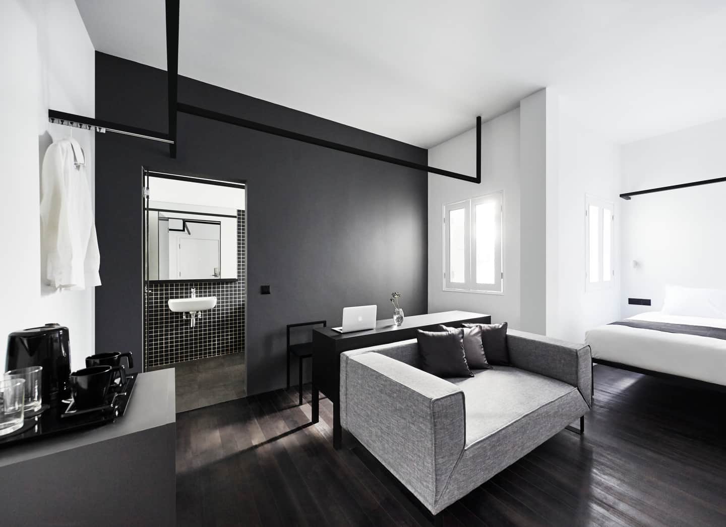 Hotel Mono (SG Clean)