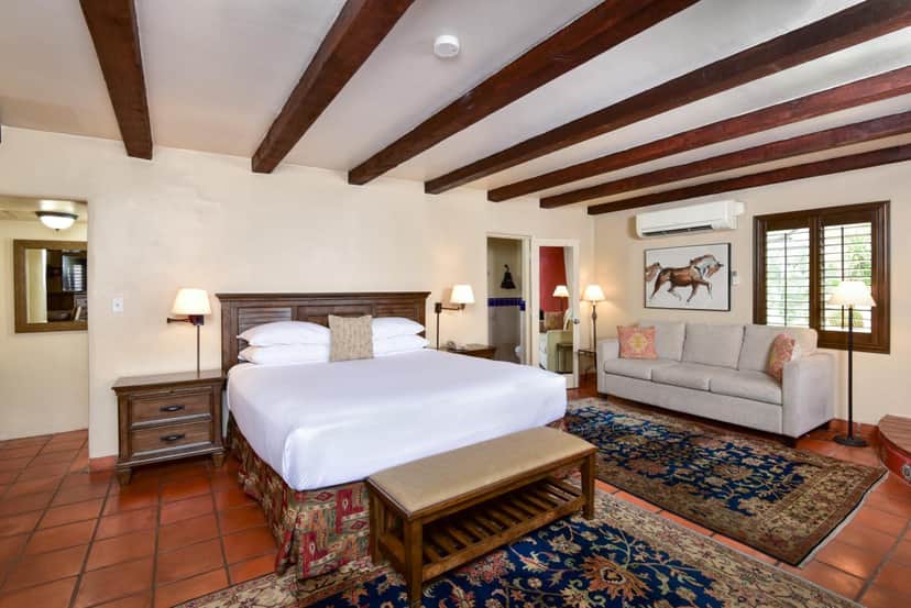 Lodge On The Desert