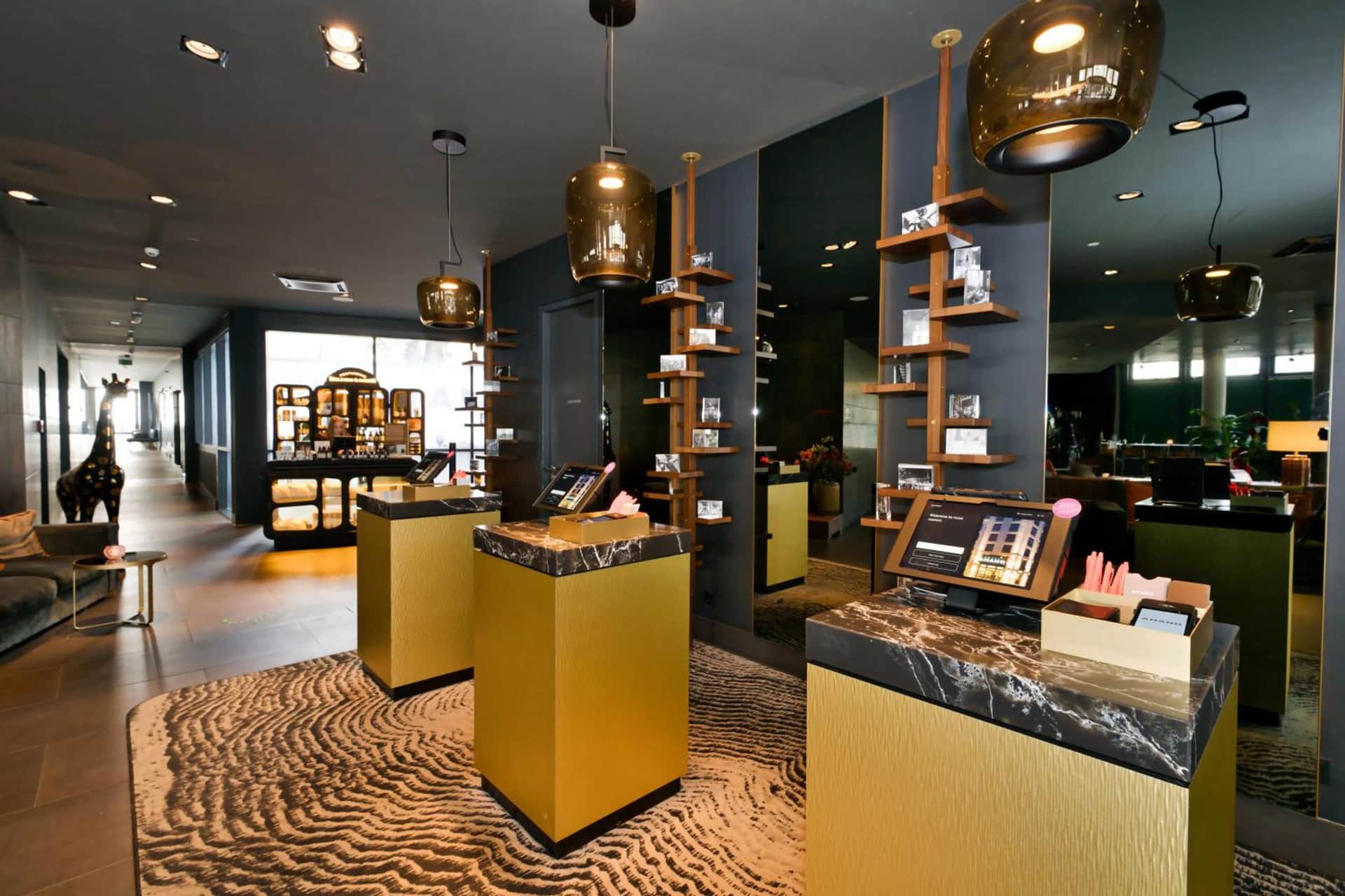 Hotel AMANO