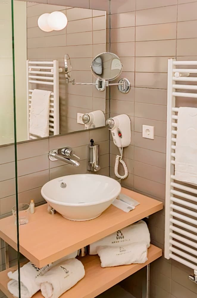 Amadi Panorama Hotel