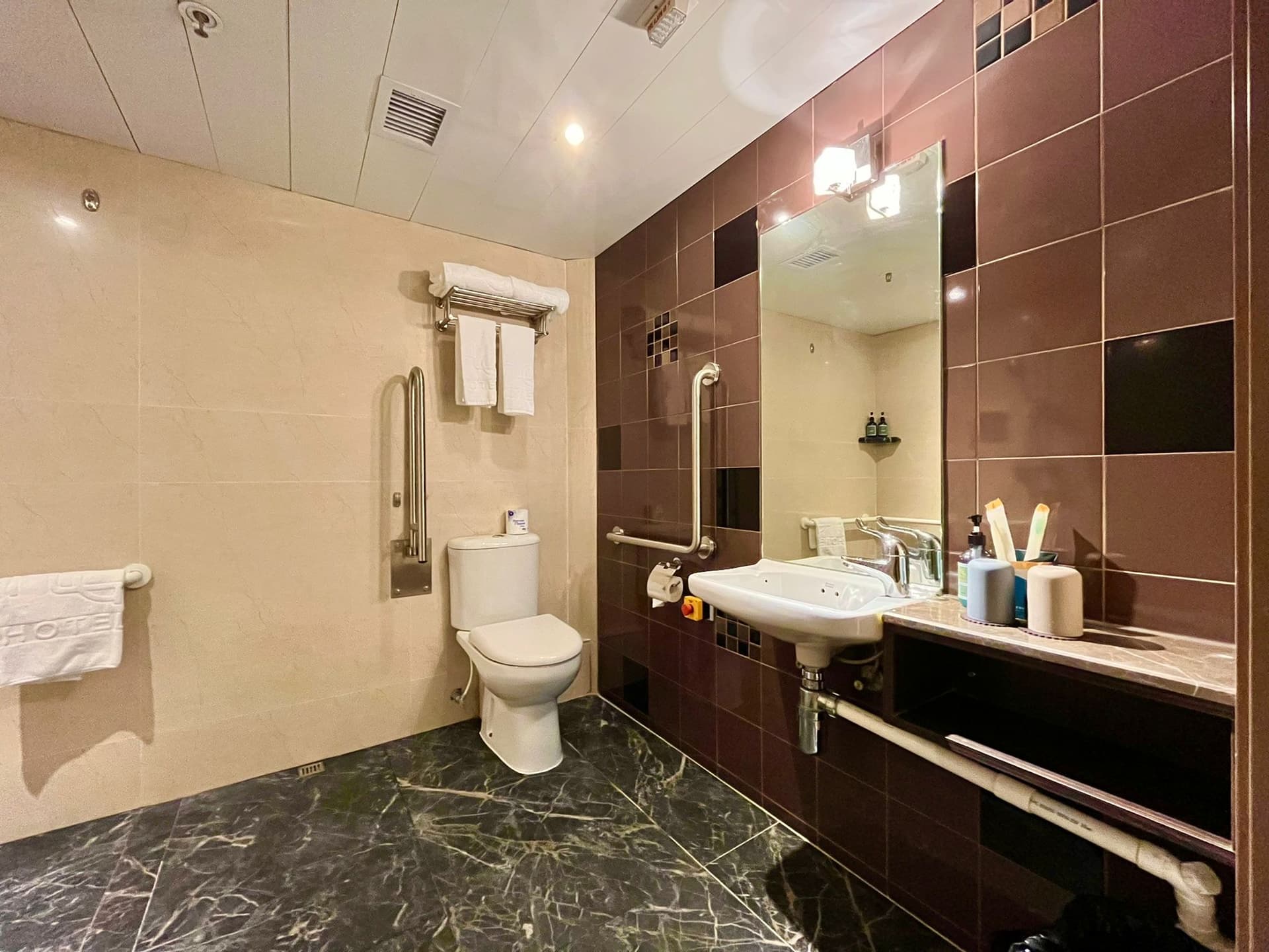 Lander Grand Hotel