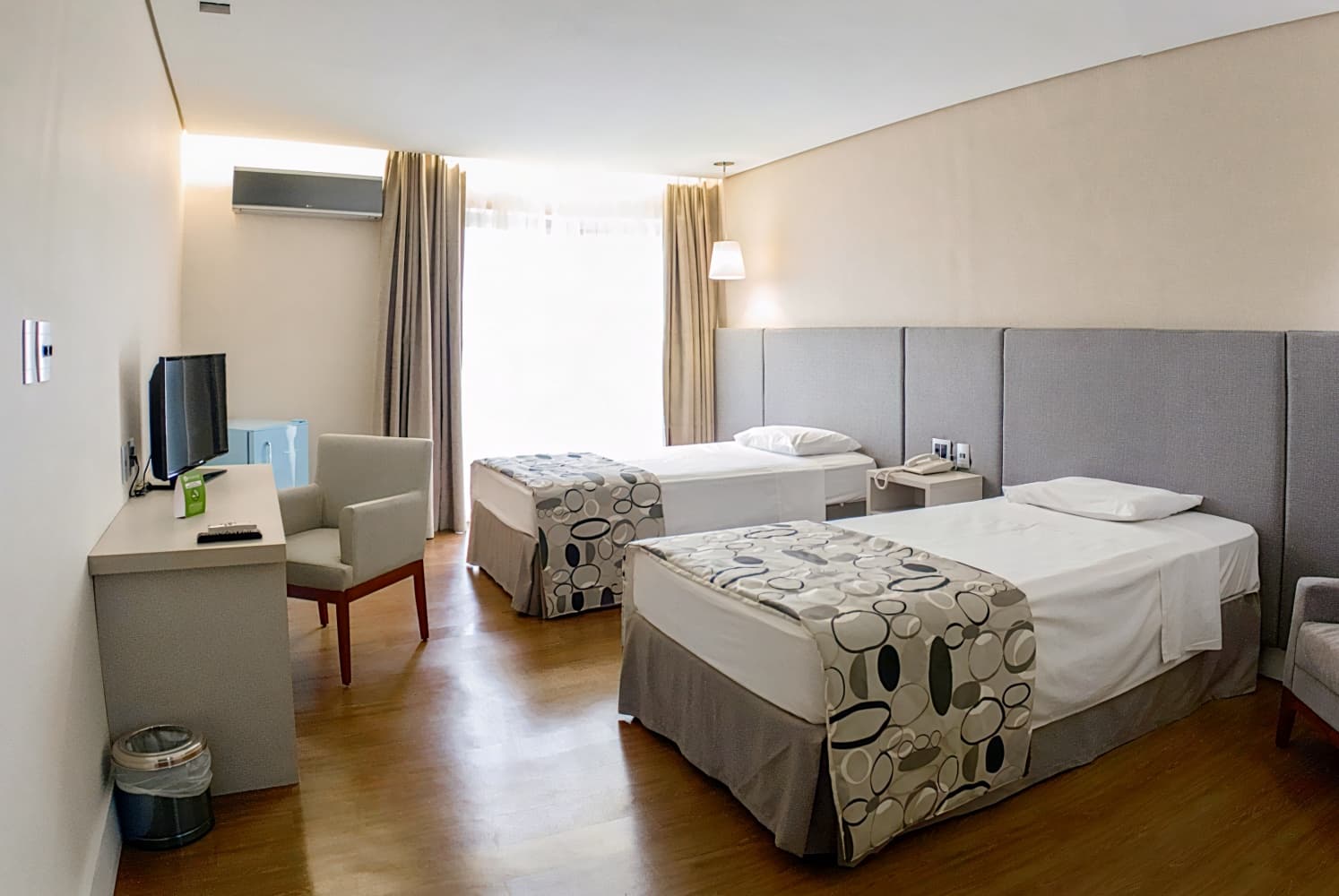 PalmLeaf Grand Premium