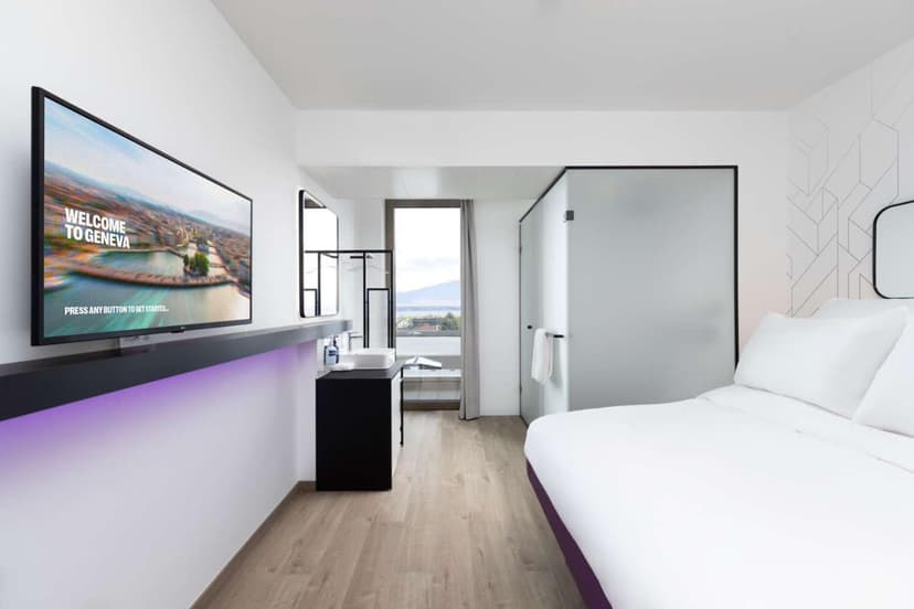Yotel Lake Geneva