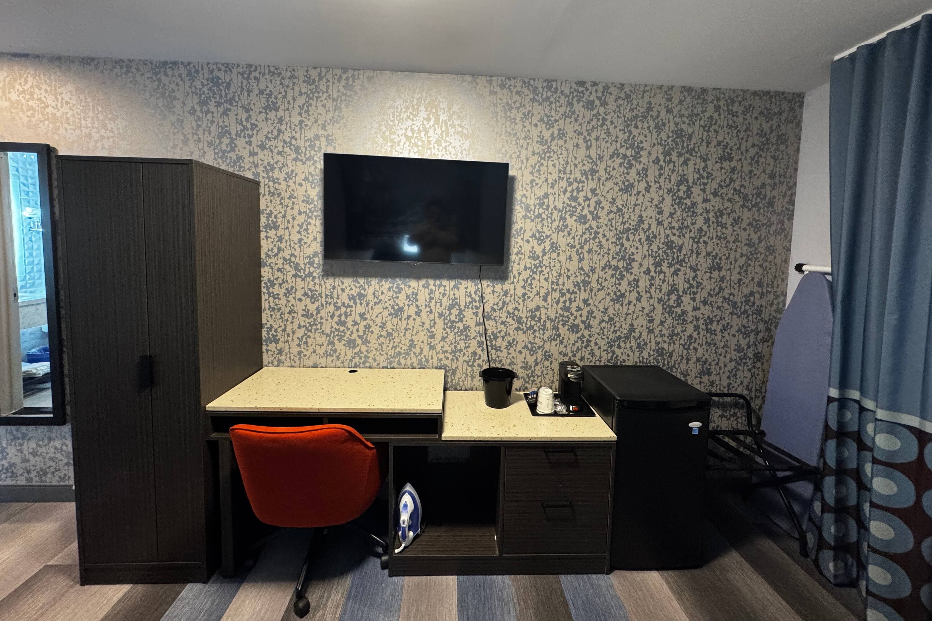 Super 8 by Wyndham Brooklyn Fulton Street Broadway Junction