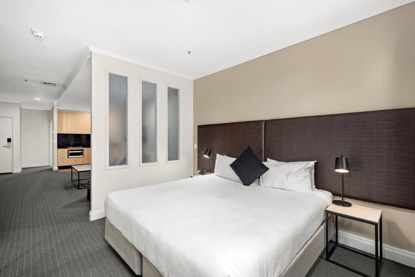 Melbourne City Suites