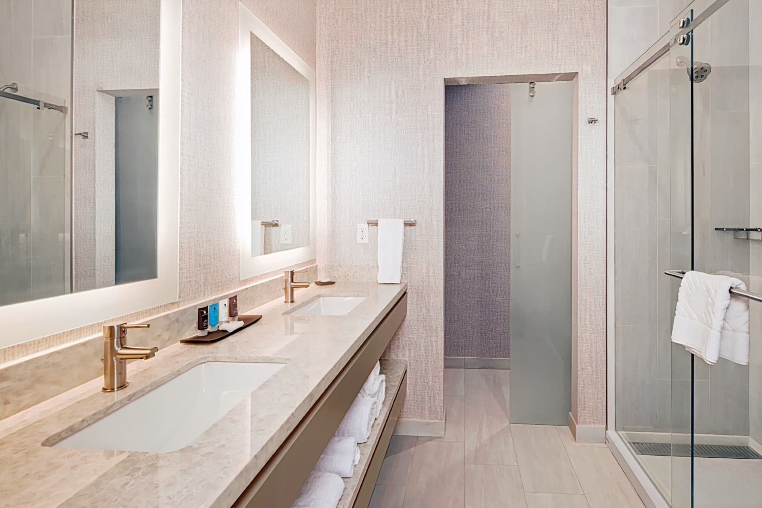 Homewood Suites by Hilton Los Angeles International Airport