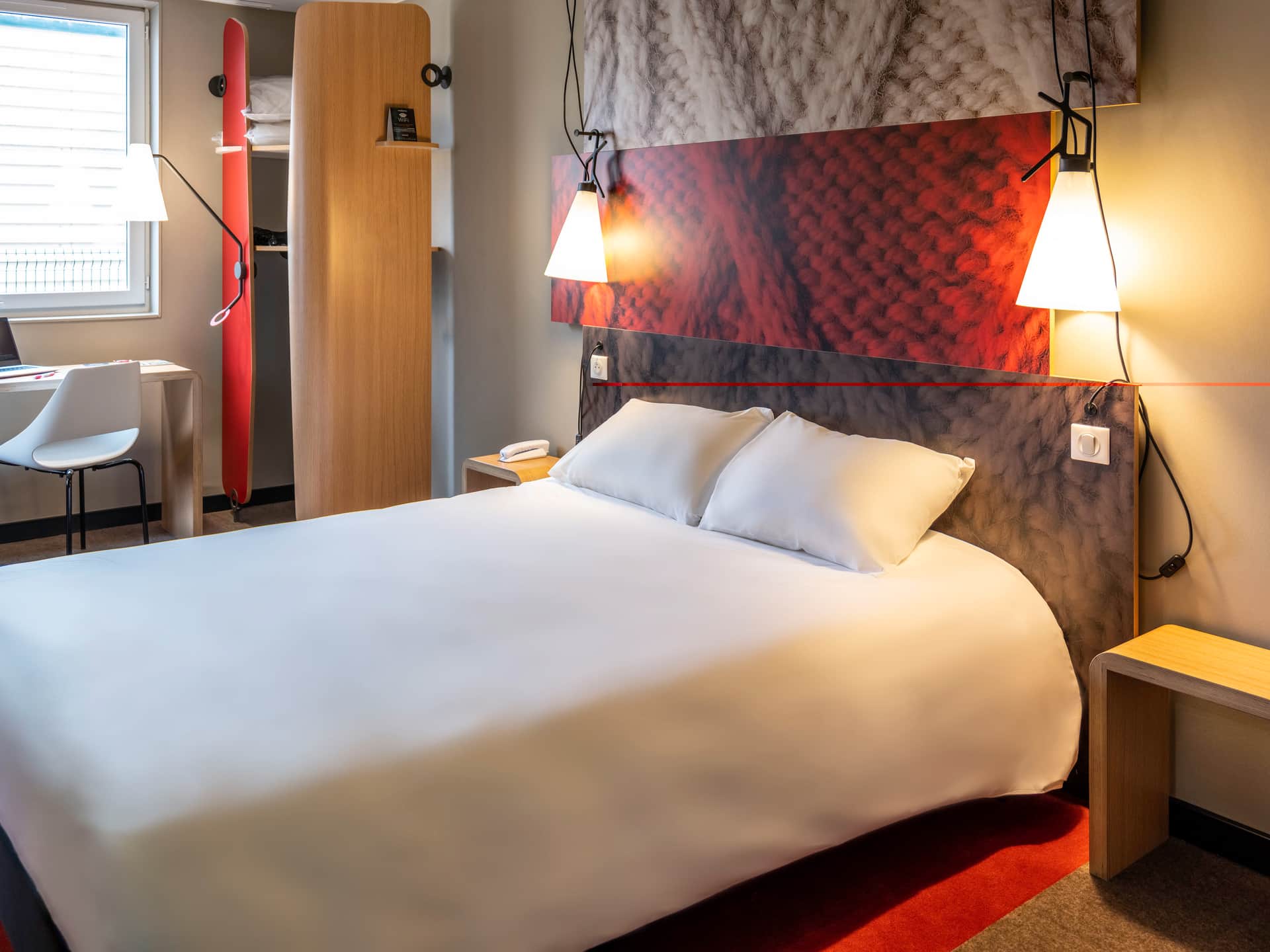 ibis Moulins South