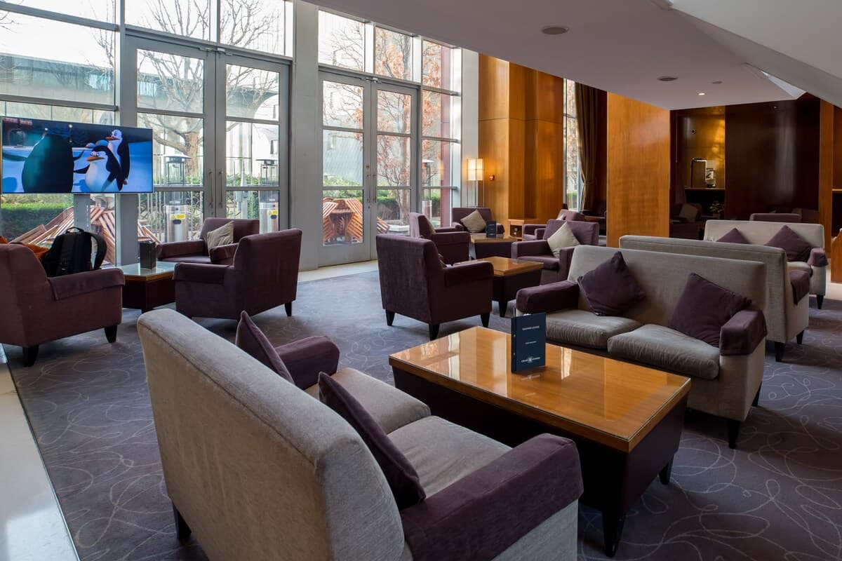 Canary Riverside Plaza Hotel