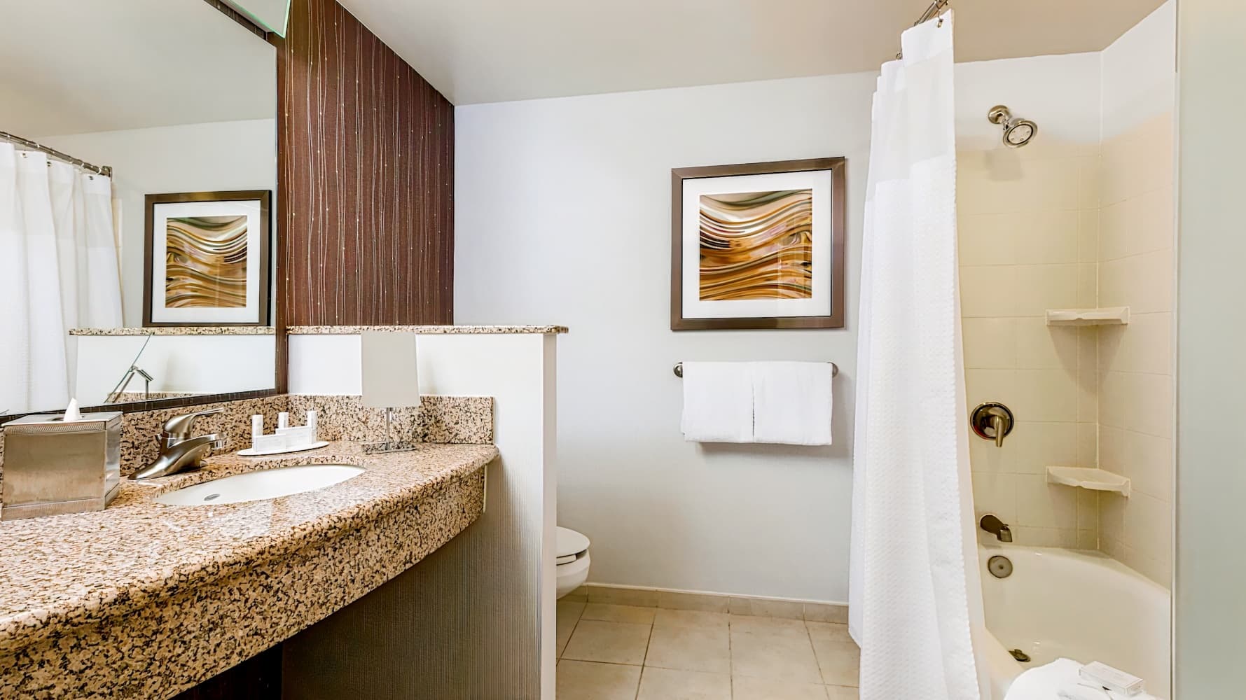 Courtyard by Houston by The Galleria