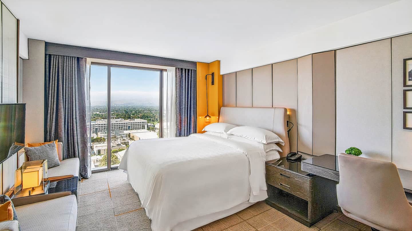 Sheraton Universal Hotel