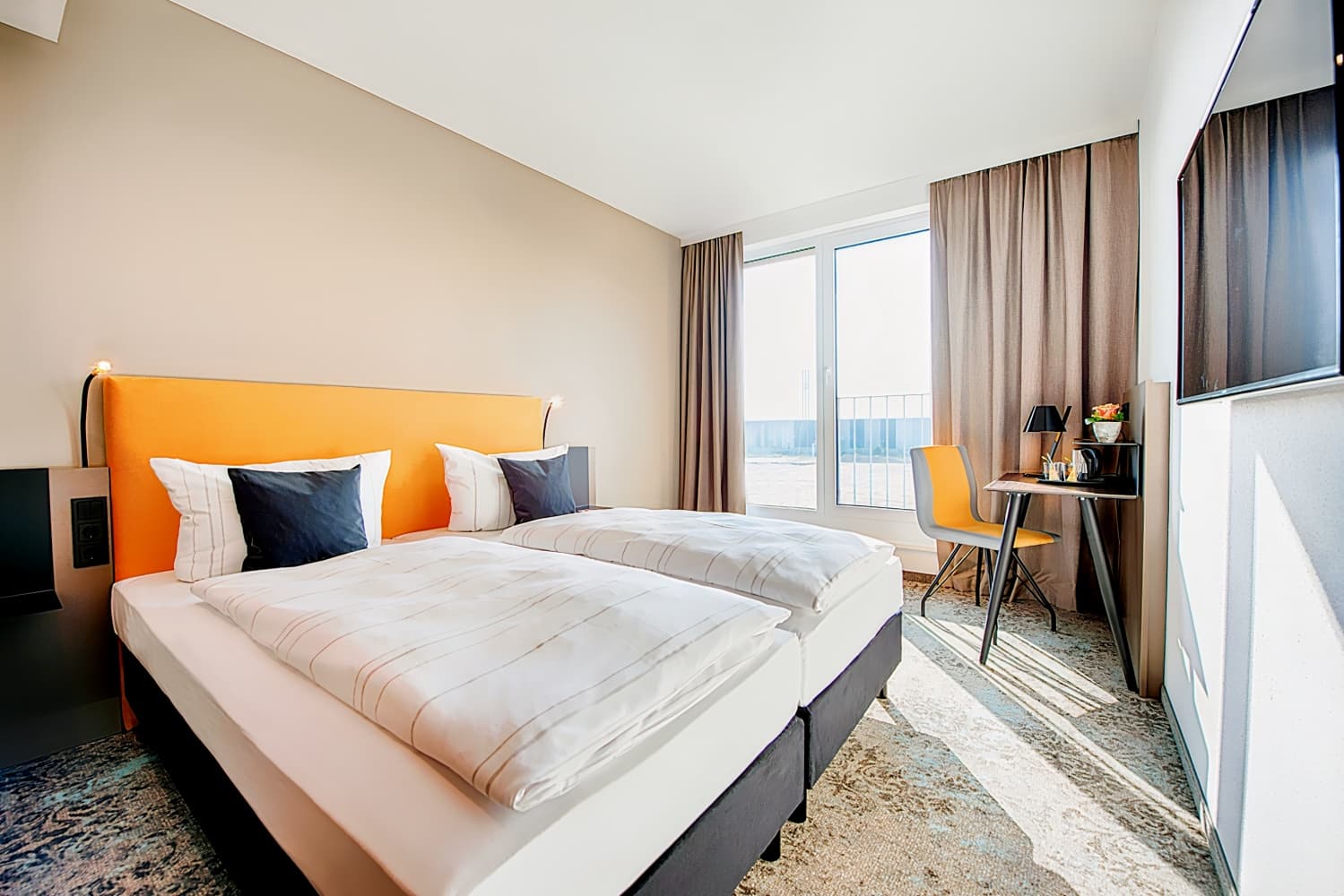 LOGINN by ACHAT Leipzig