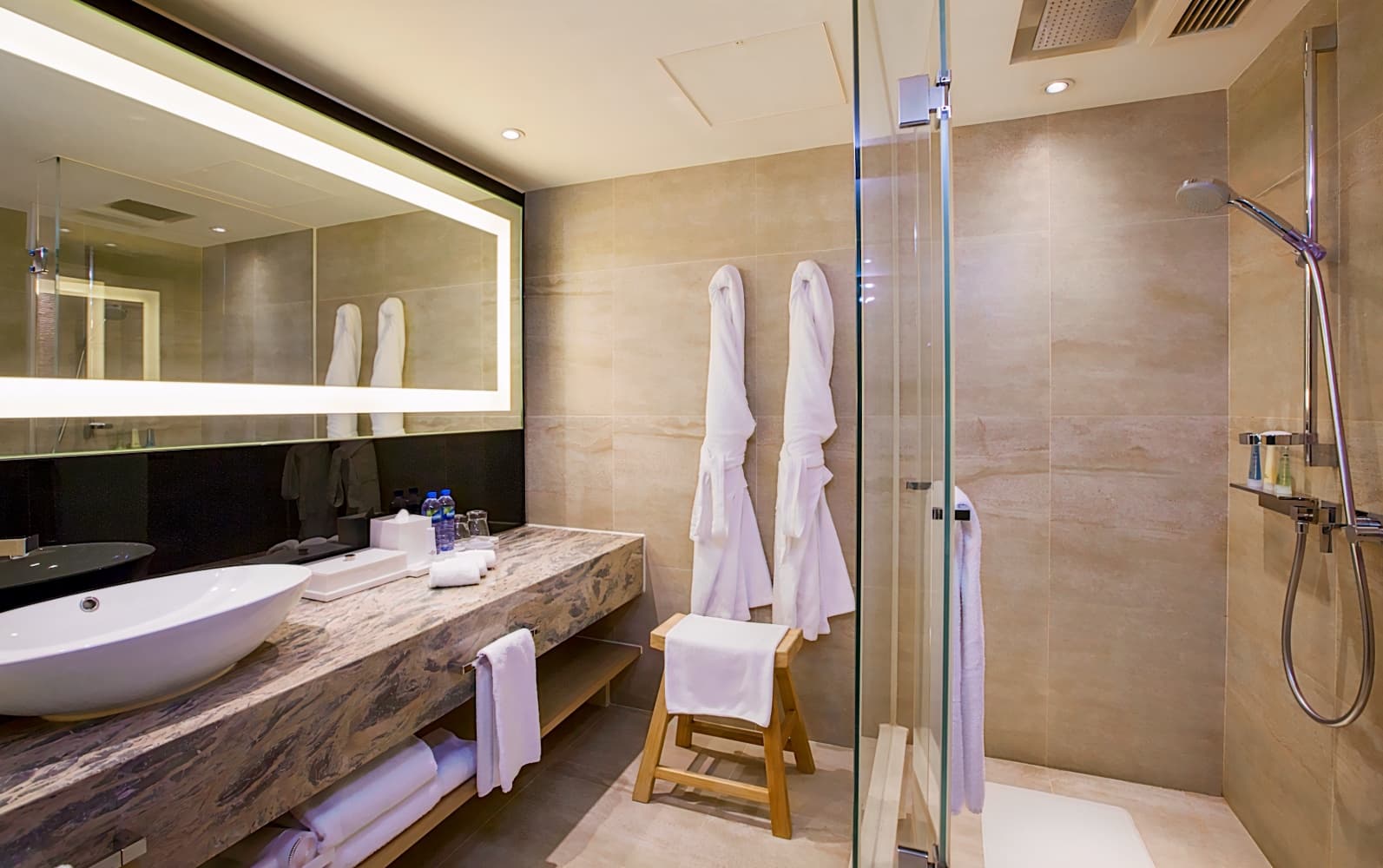 Gateway Hotel, Hong Kong