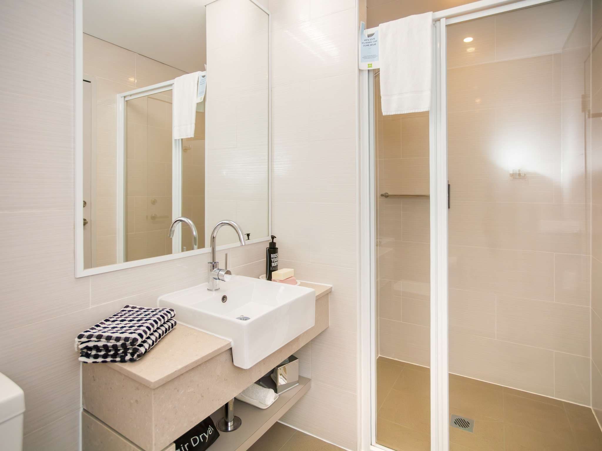 ibis Styles The Entrance