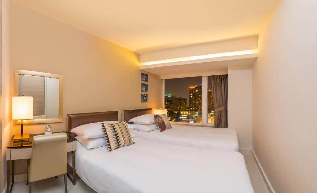 Kowloon Harbourfront Hotel