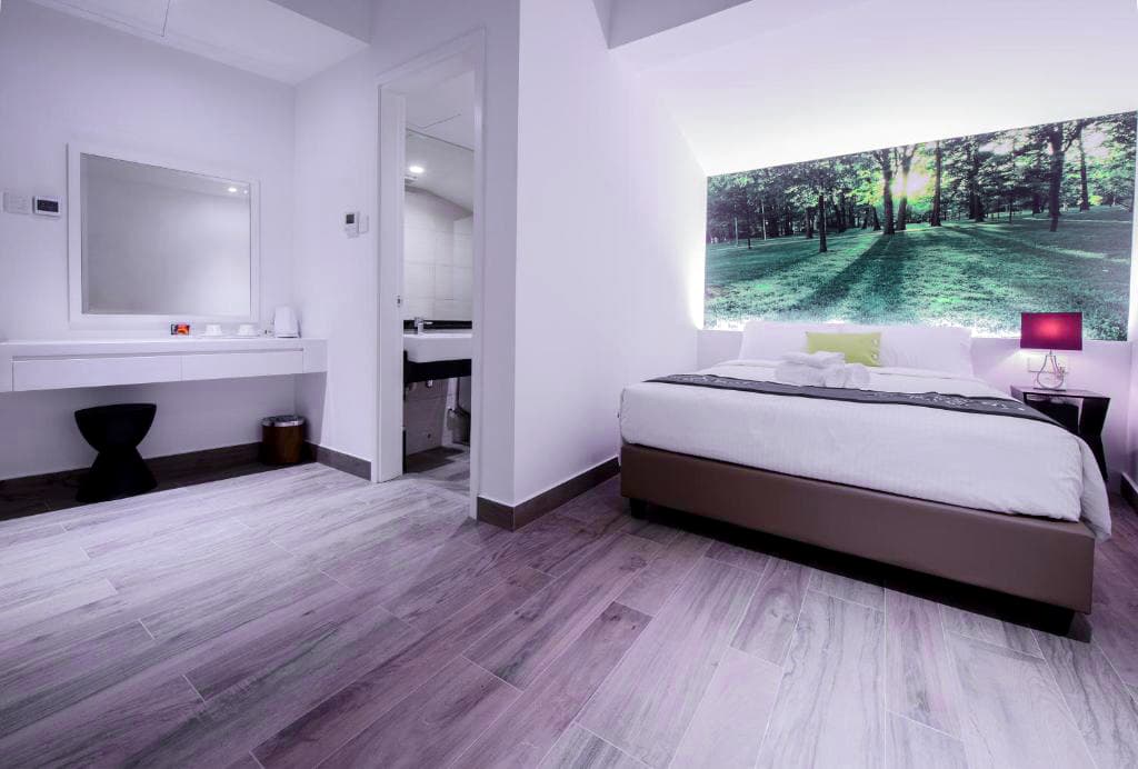 J8 Hotel