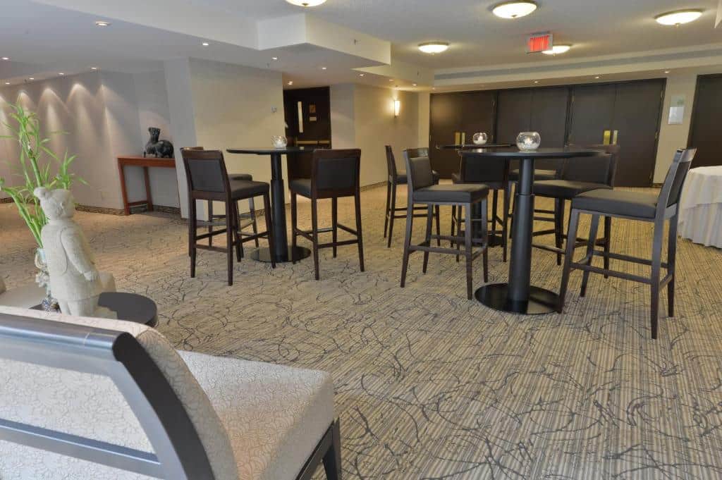Holiday Inn Montreal Centre-Ville Downtown