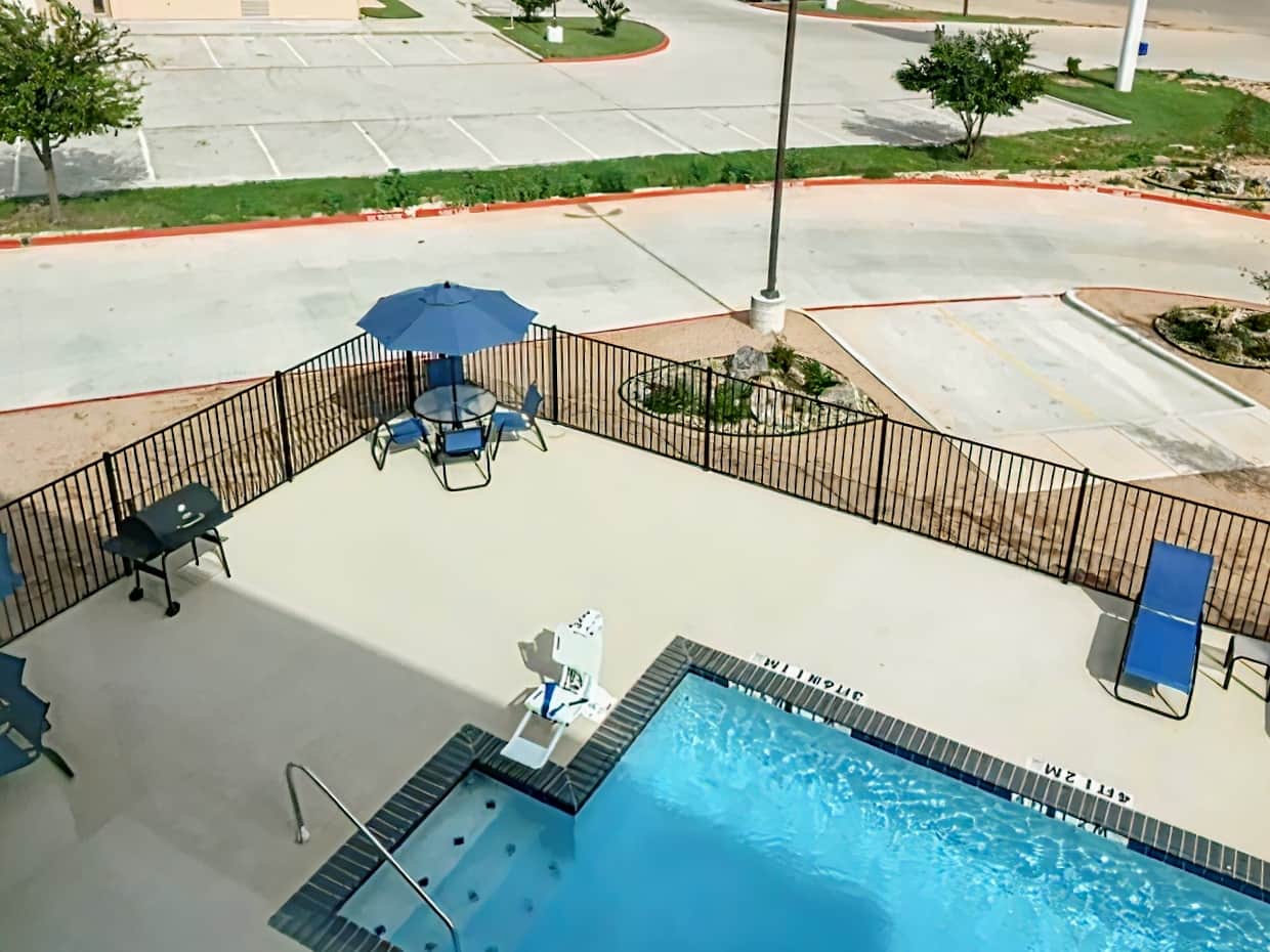 Comfort Inn & Suites Snyder
