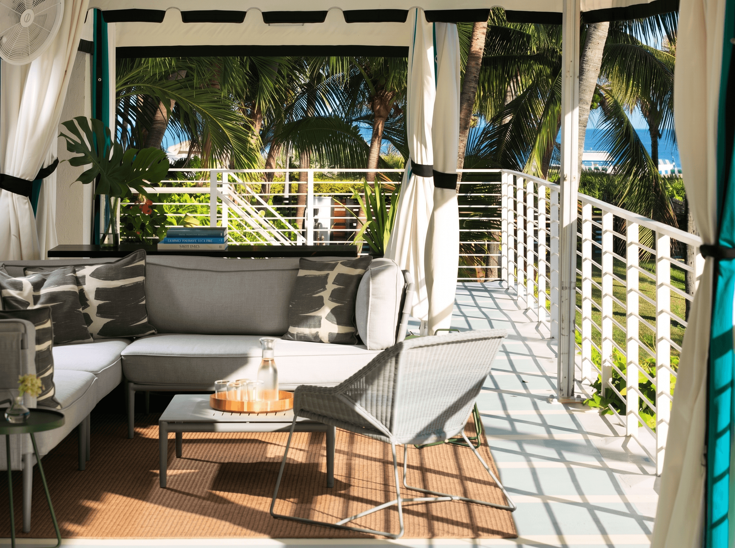Kimpton Surfcomber Hotel by IHG