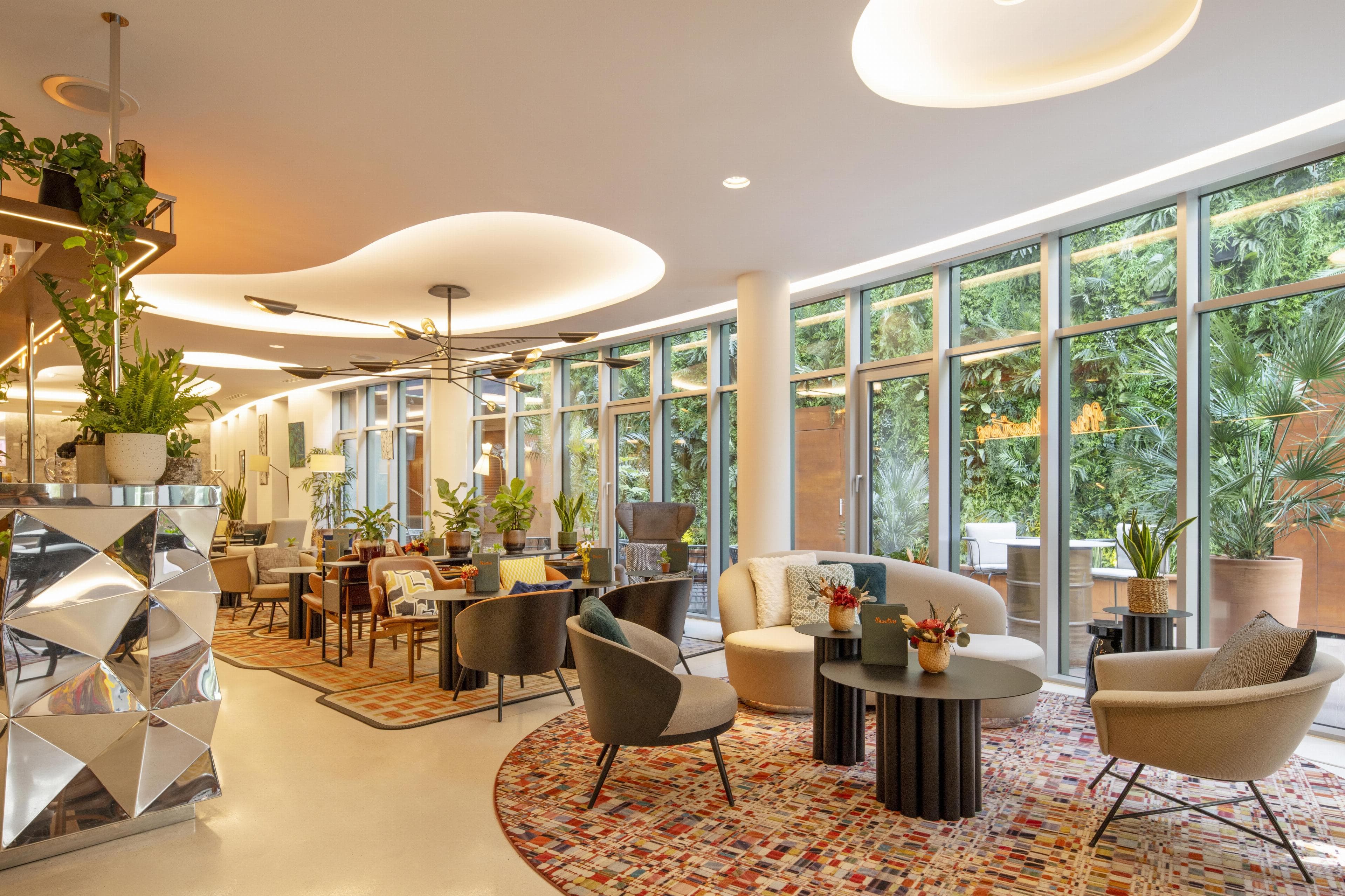 Renaissance Paris République