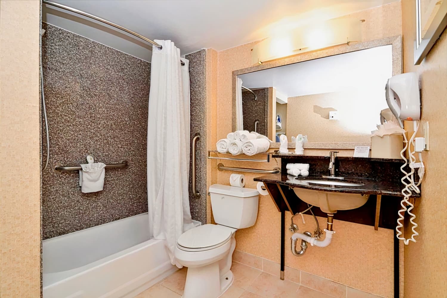 Quality Inn & Suites New York Avenue