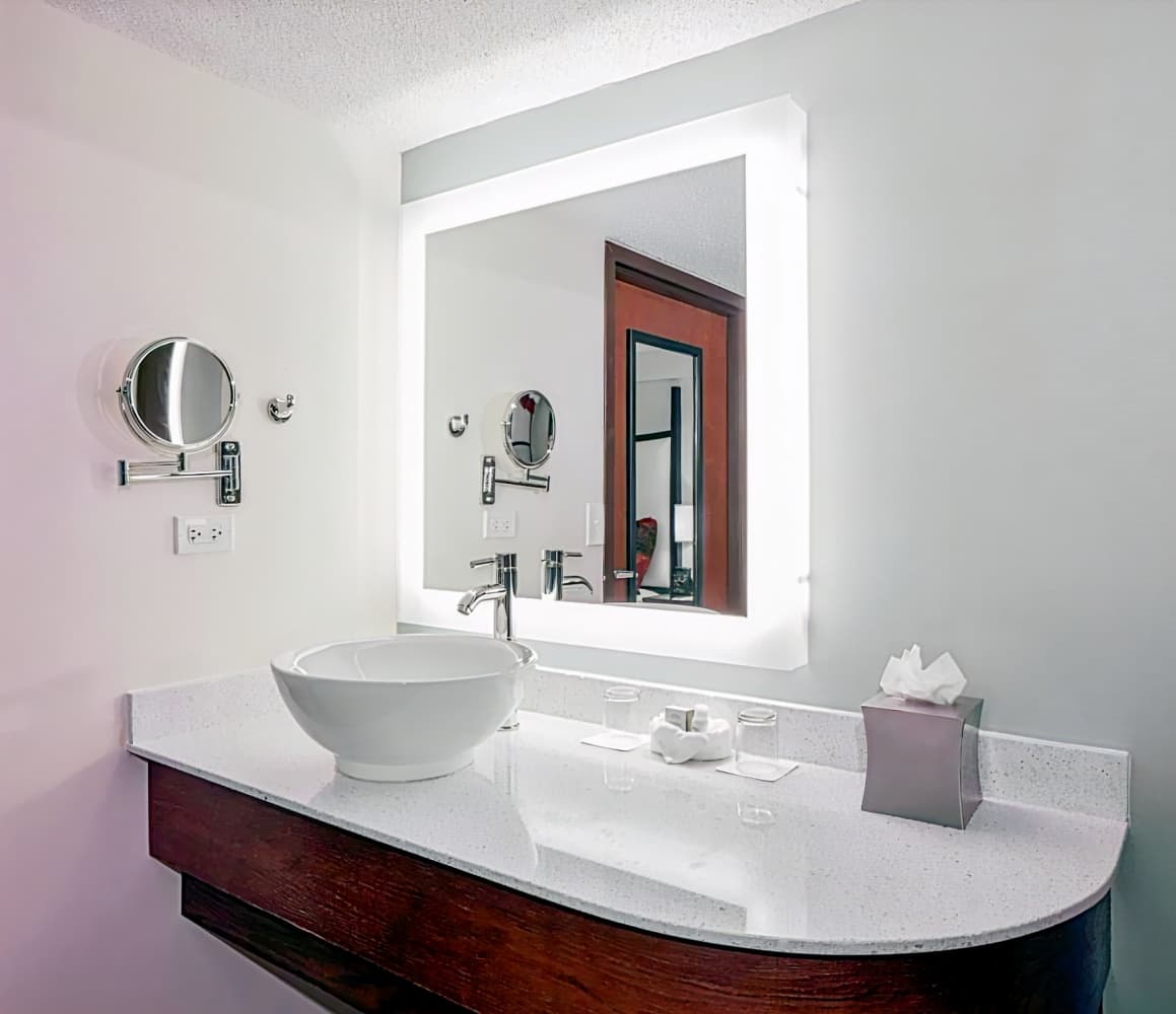 Hotel Indigo Chicago - Vernon Hills, an IHG Hotel