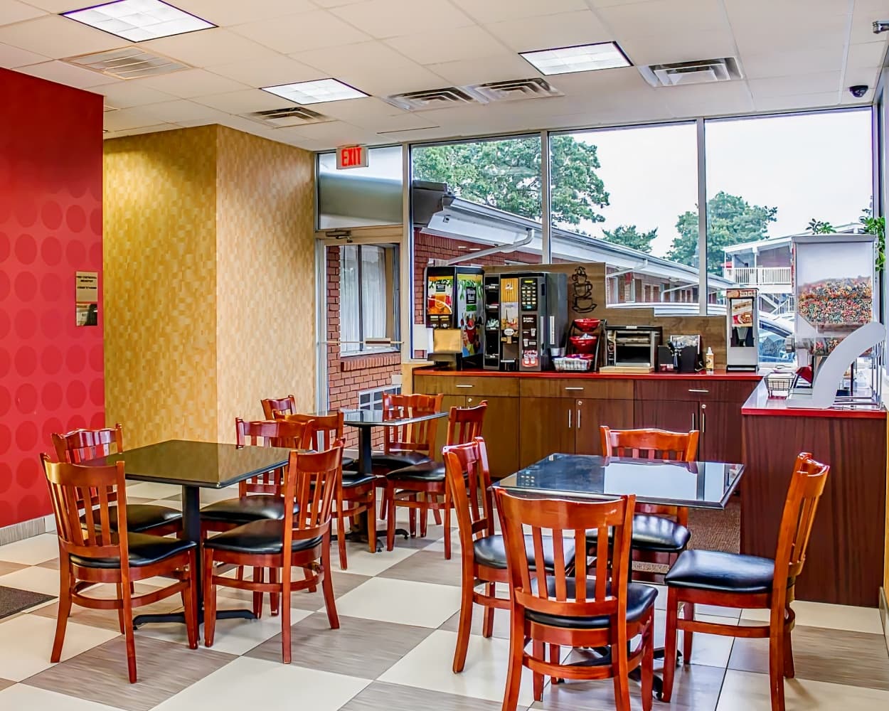 Rodeway Inn MacArthur Airport