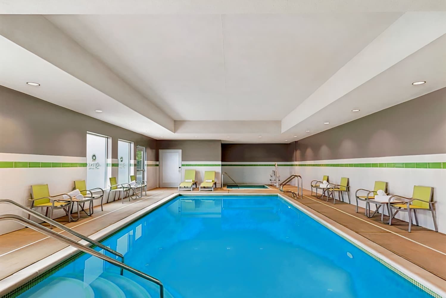 La Quinta Inn & Suites by Wyndham Burlington