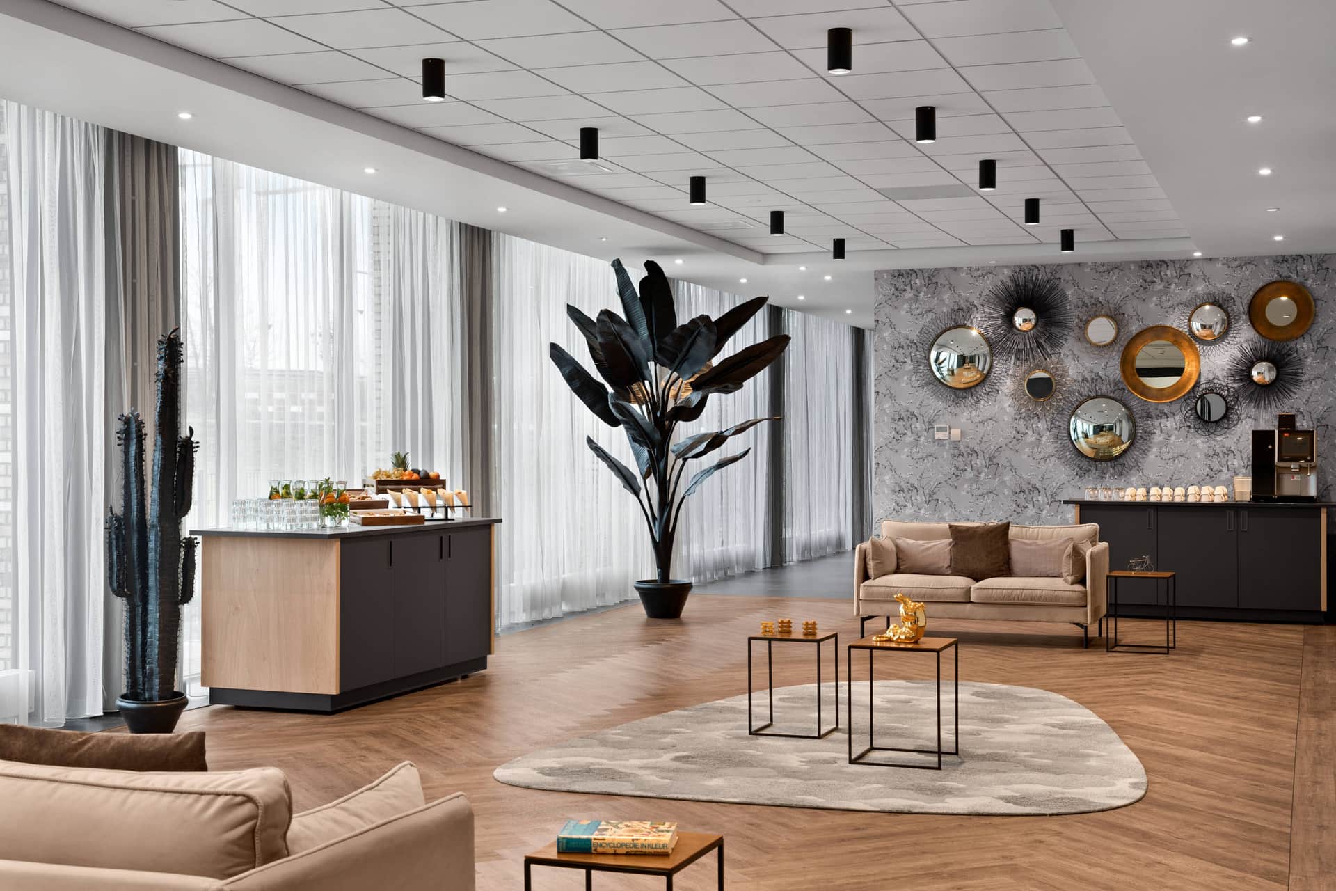 Renaissance Amsterdam Schiphol Airport Hotel