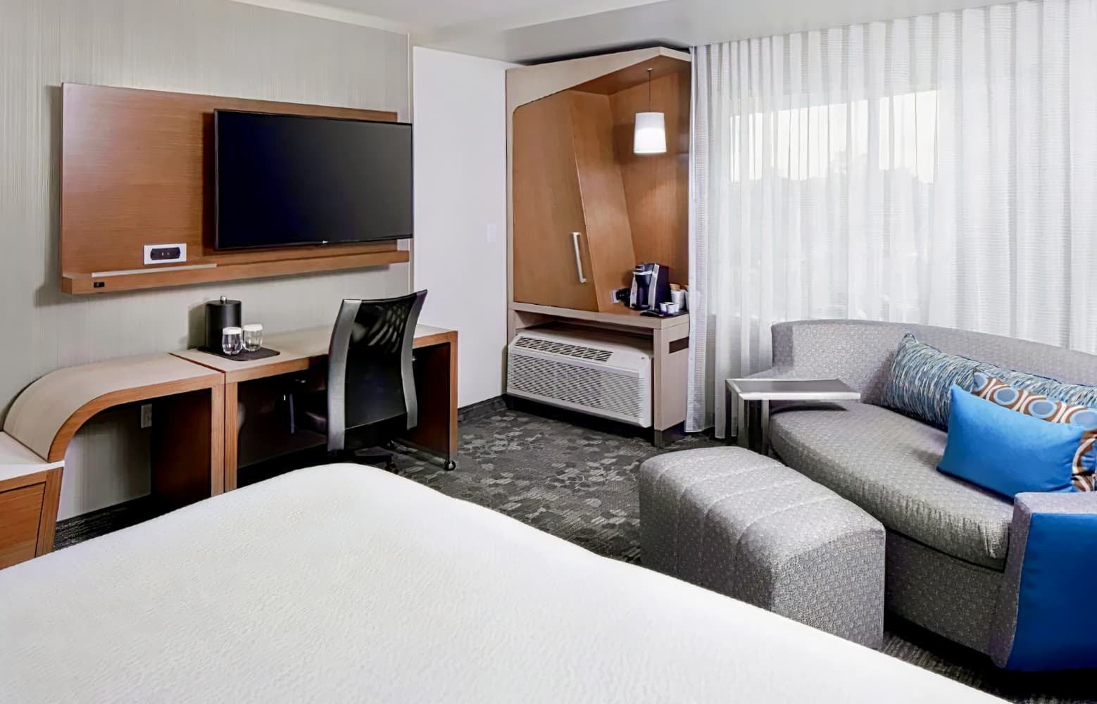 Courtyard by Marriott Houston Intercontinental Airport