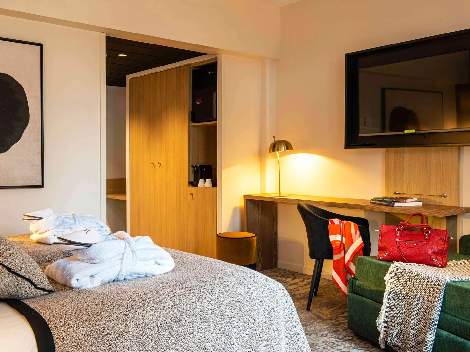 Mercure Carcassonne La Cité hotel