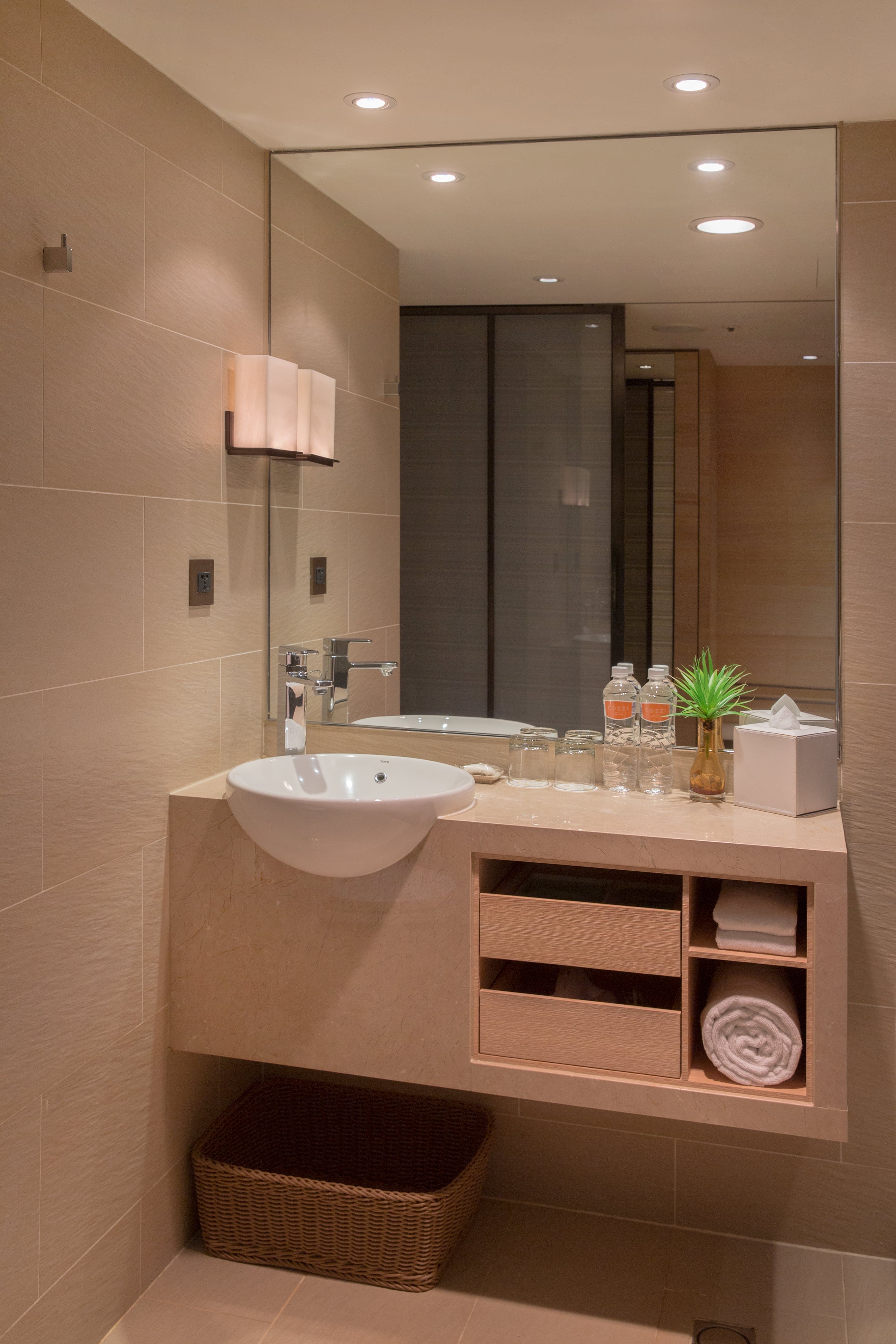 和逸飯店.台北忠孝館 COZZI ZHONGXIAO TAIPEI HOTEL