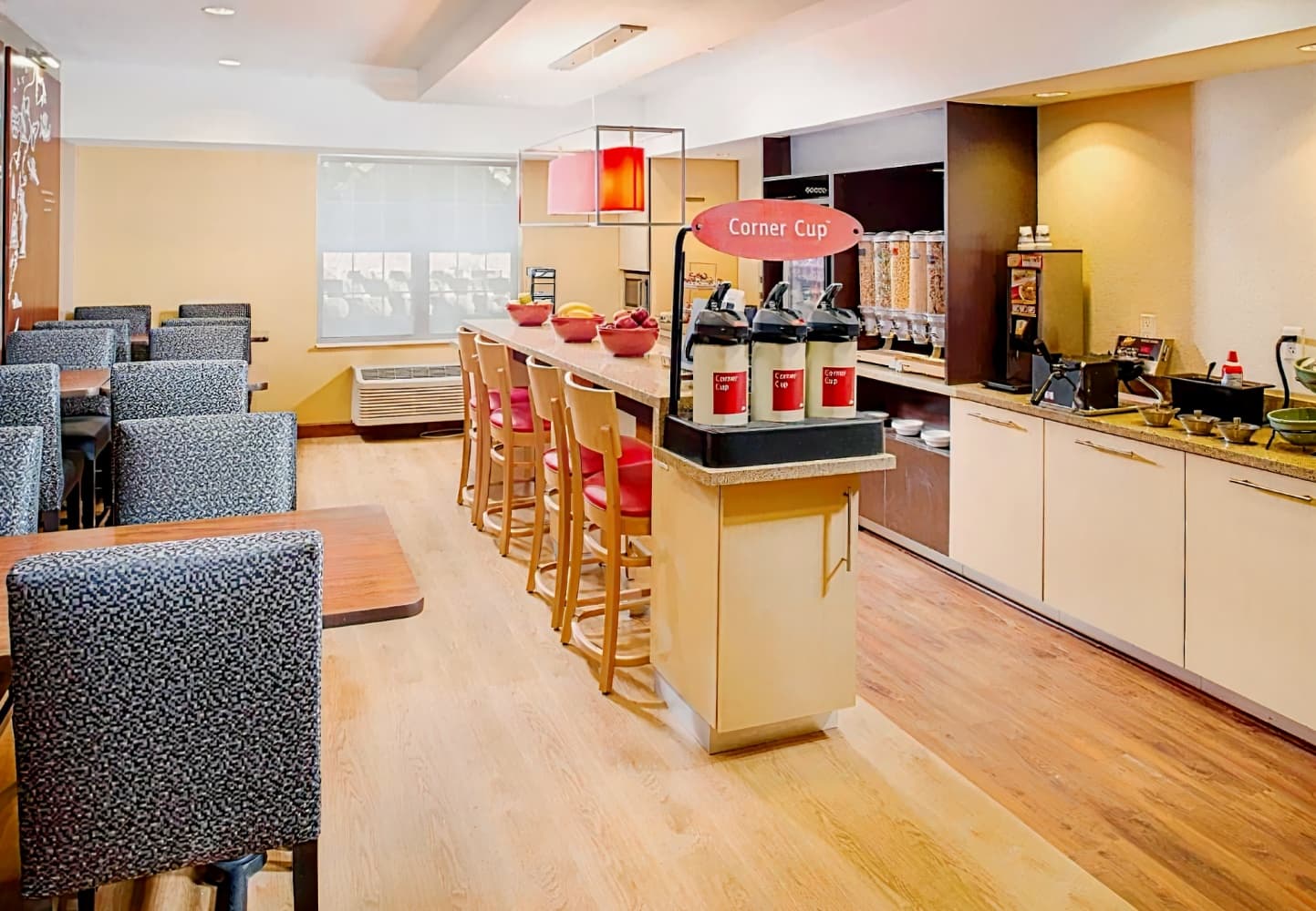 TownePlace Suites by Marriott Manchester-Boston Regional Airport