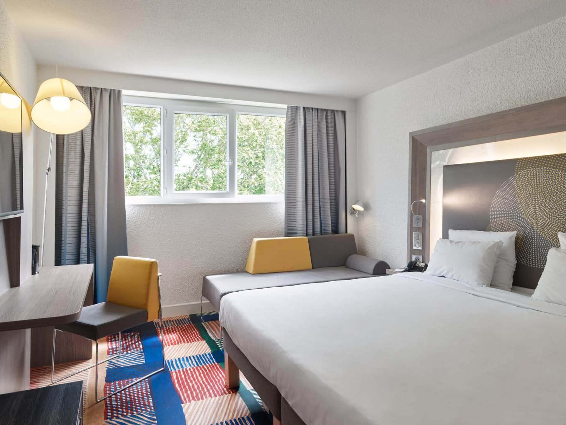 B&B Hôtel Cergy Port