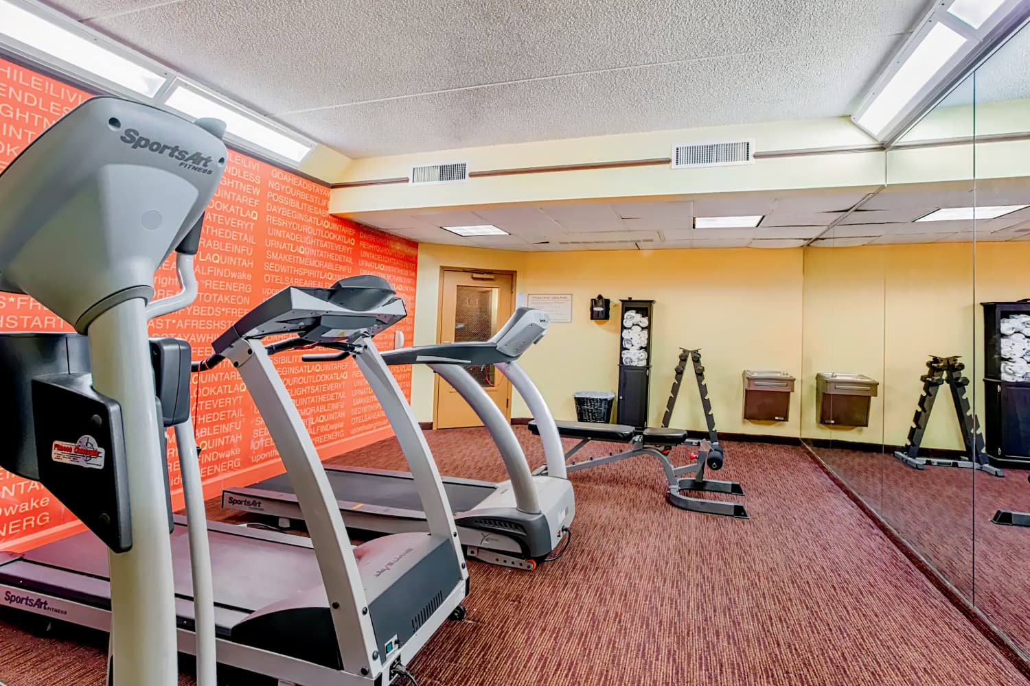 La Quinta Inn & Suites by Wyndham Raleigh/Durham Southpoint