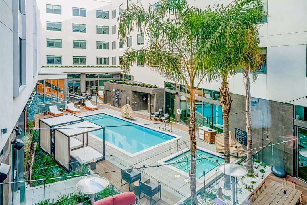 Shashi Hotel Mountain View, an Urban Resort