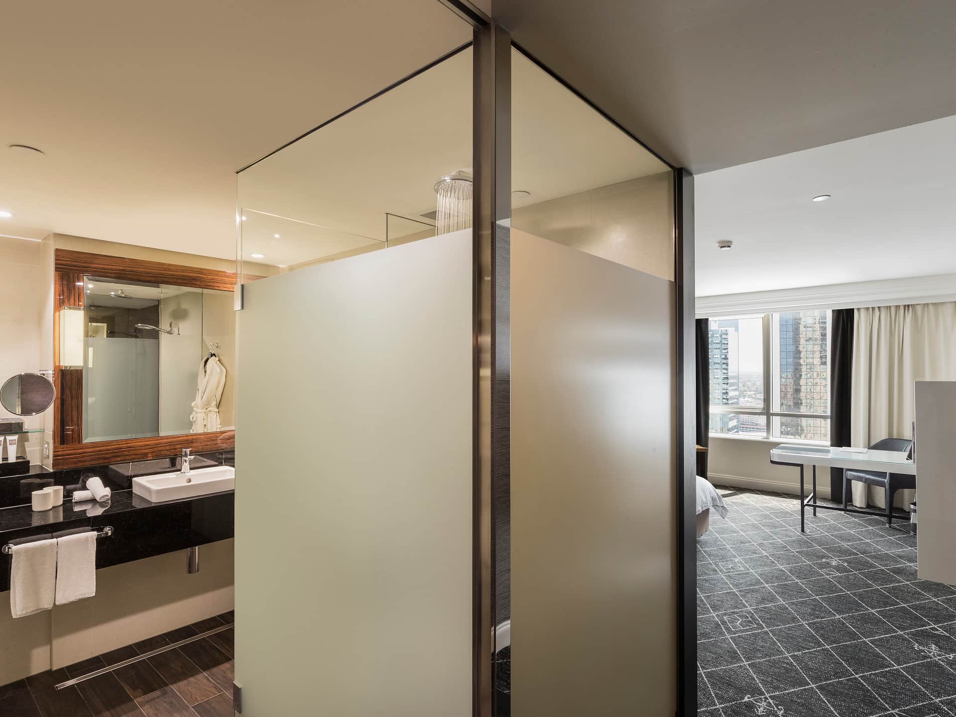 Swissôtel Sydney
