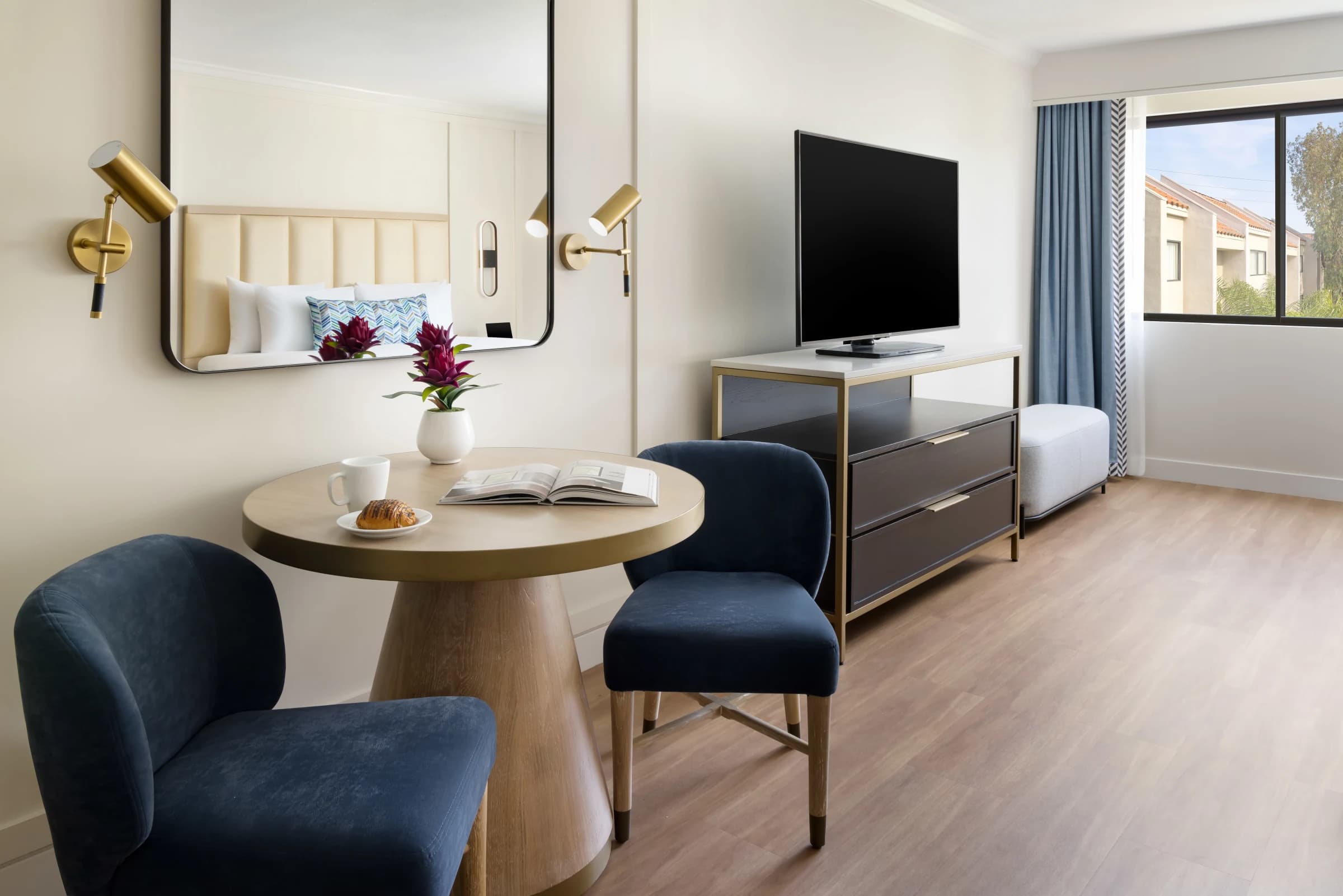 The Anza – a Calabasas Hotel