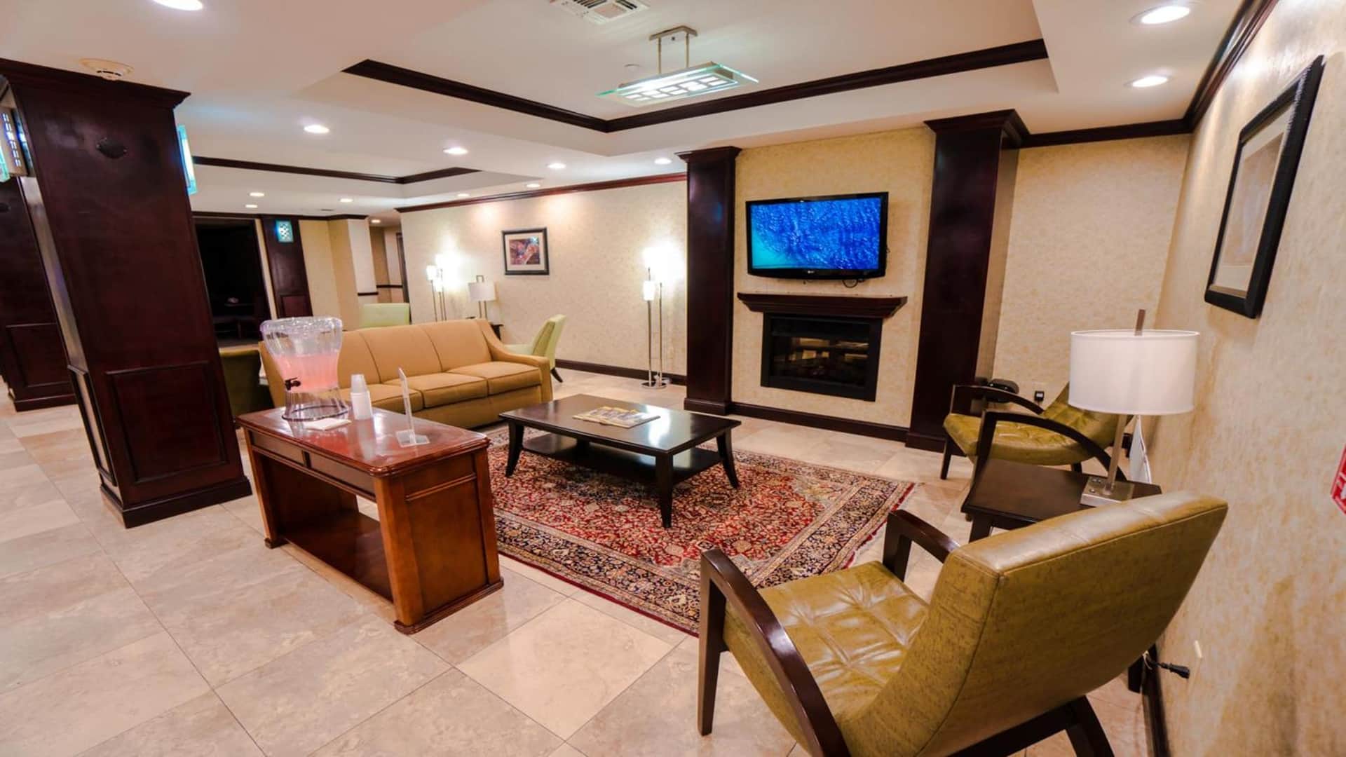 Holiday Inn Express Hotel & Suites Pampa, an IHG Hotel
