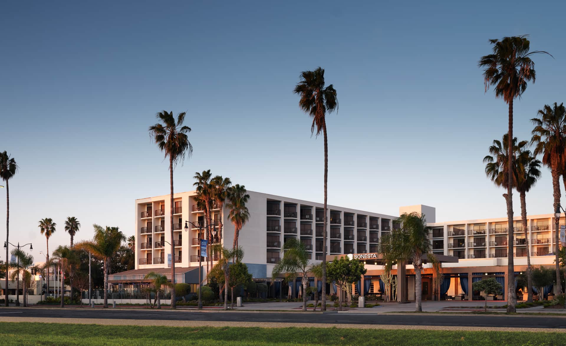 Sonesta Redondo Beach & Marina