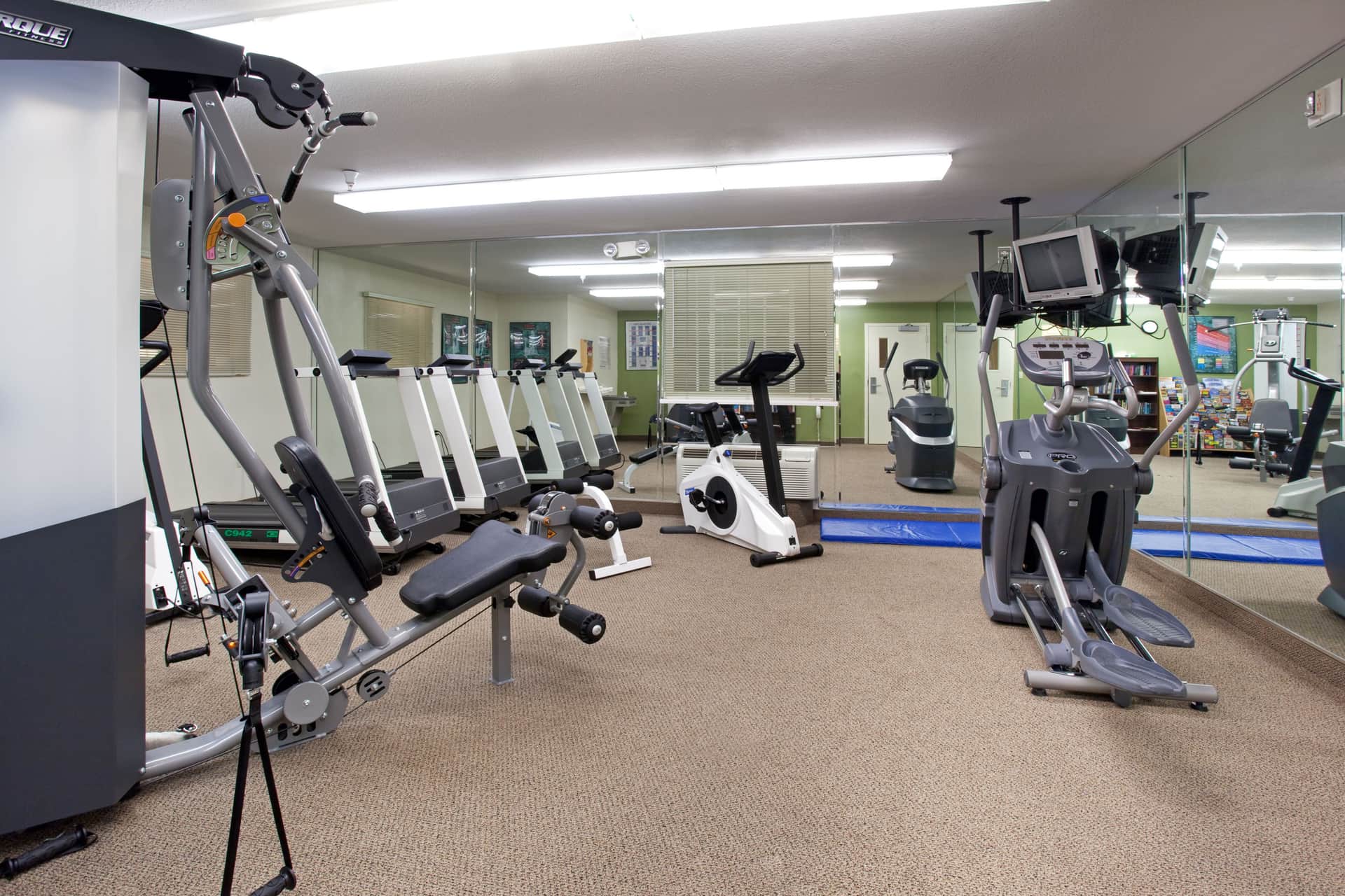 Sonesta Simply Suites Denver West Federal Center