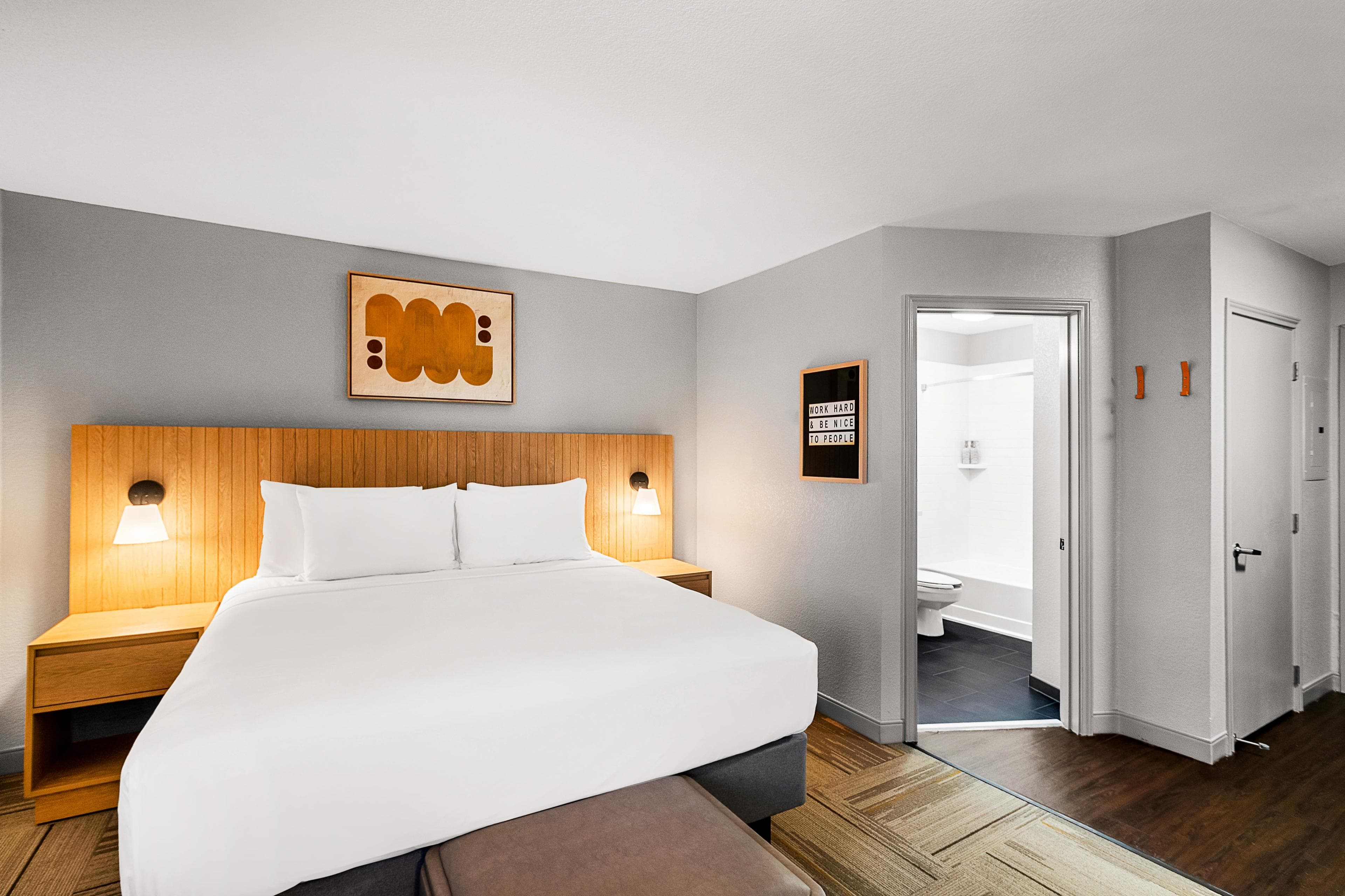 Sonesta Simply Suites Austin South