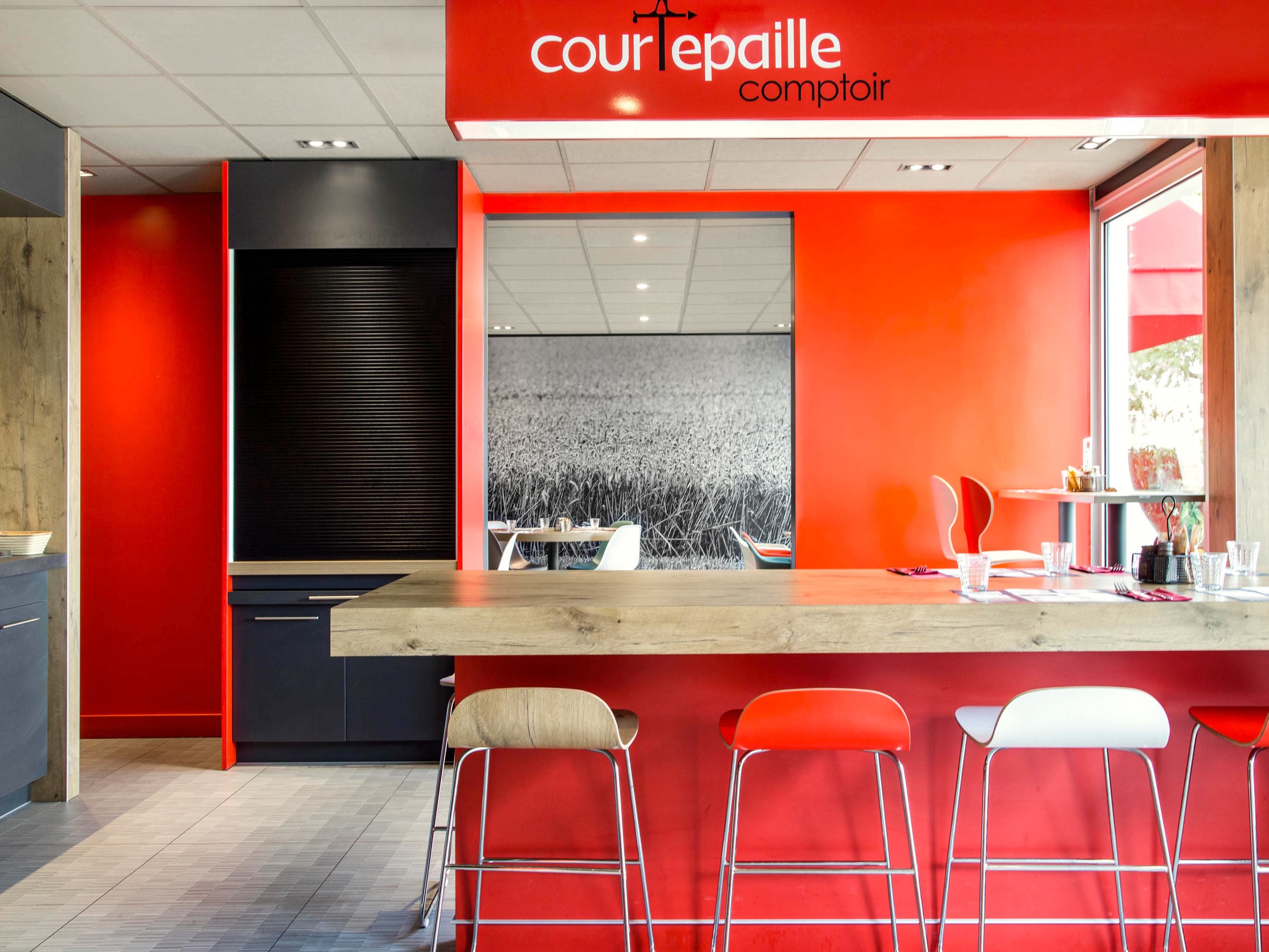 ibis Saint Denis Stade Ouest