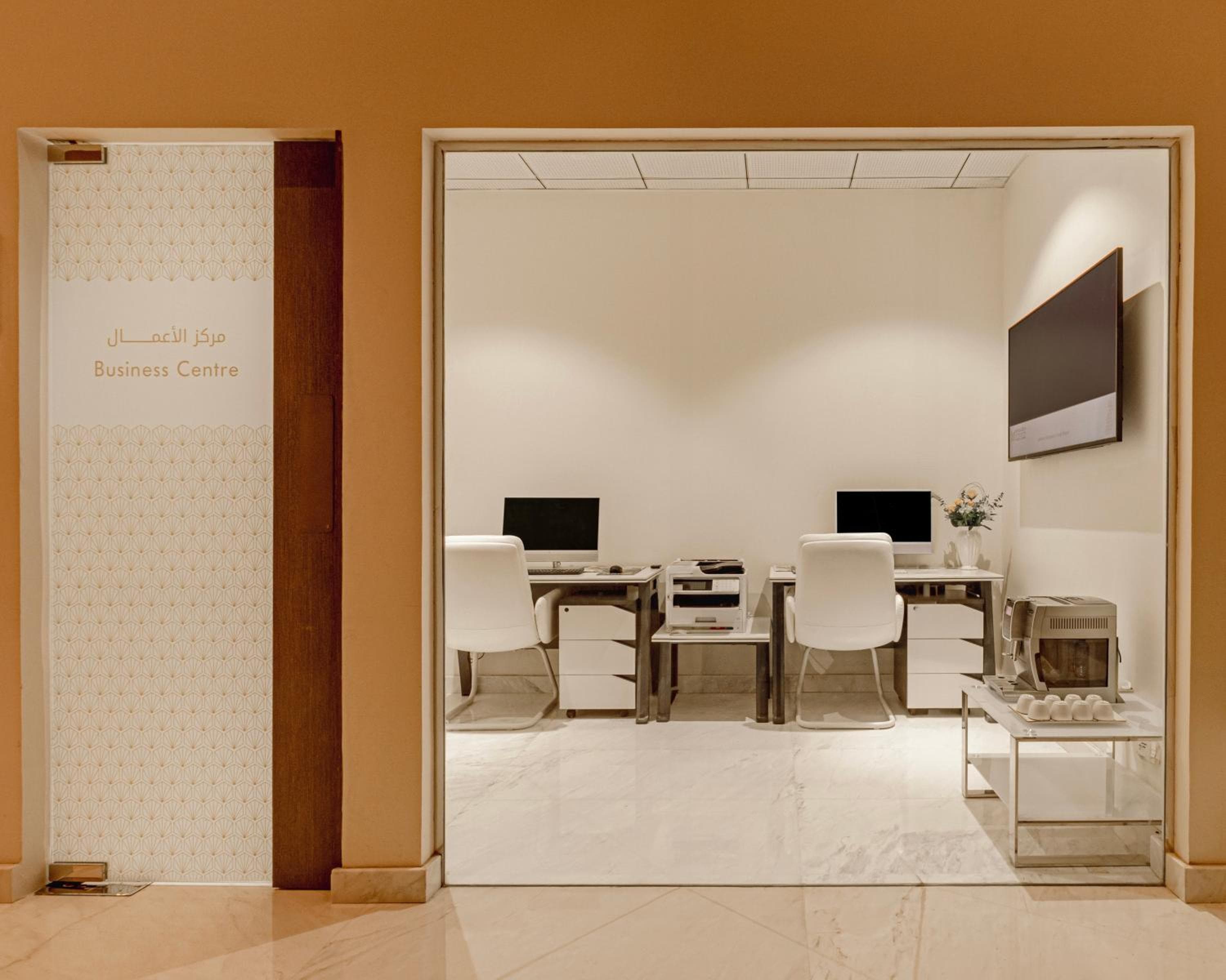 Khalidia Palace Hotel Dubai by Mourouj Gloria