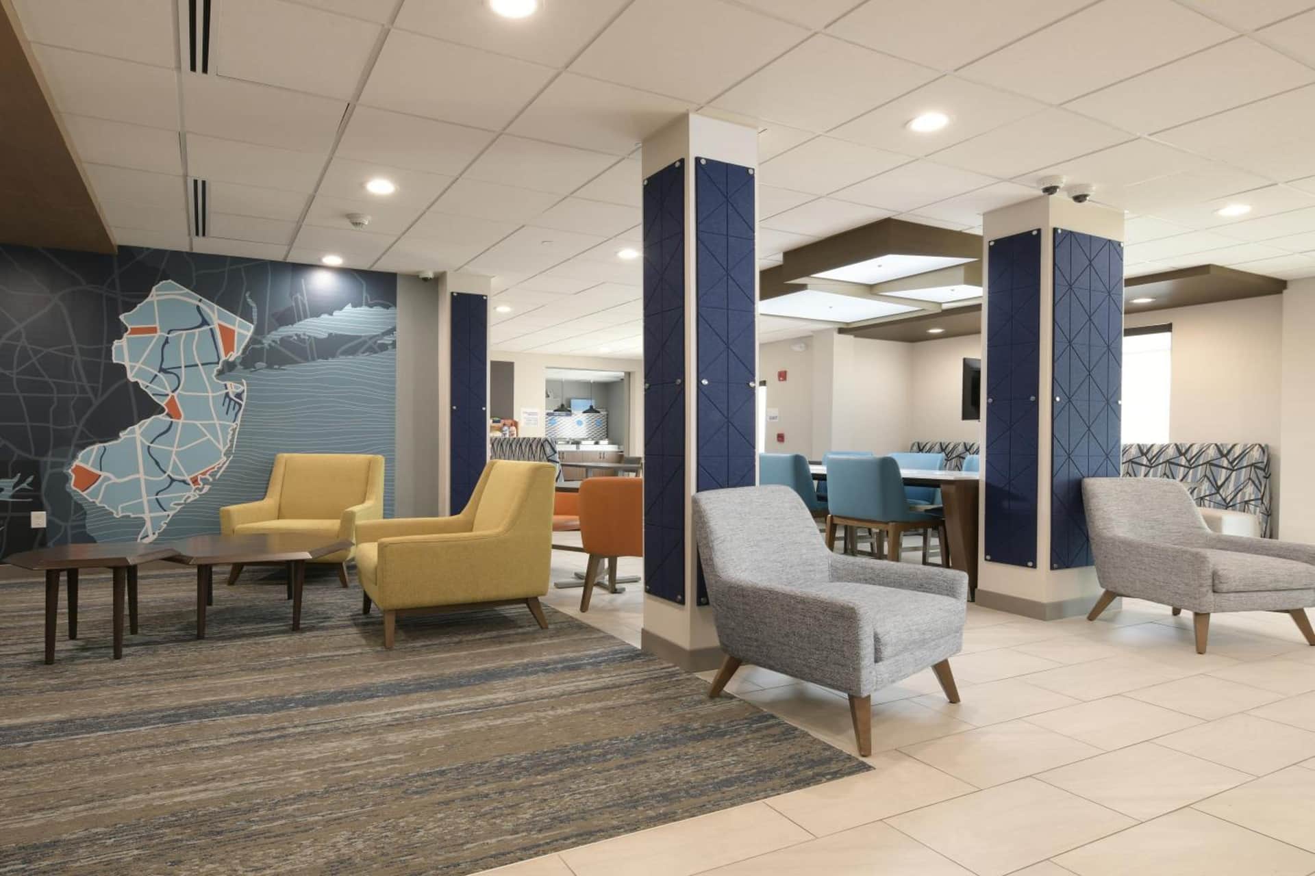 Holiday Inn Express & Suites - Williamstown - Glassboro, an IHG Hotel