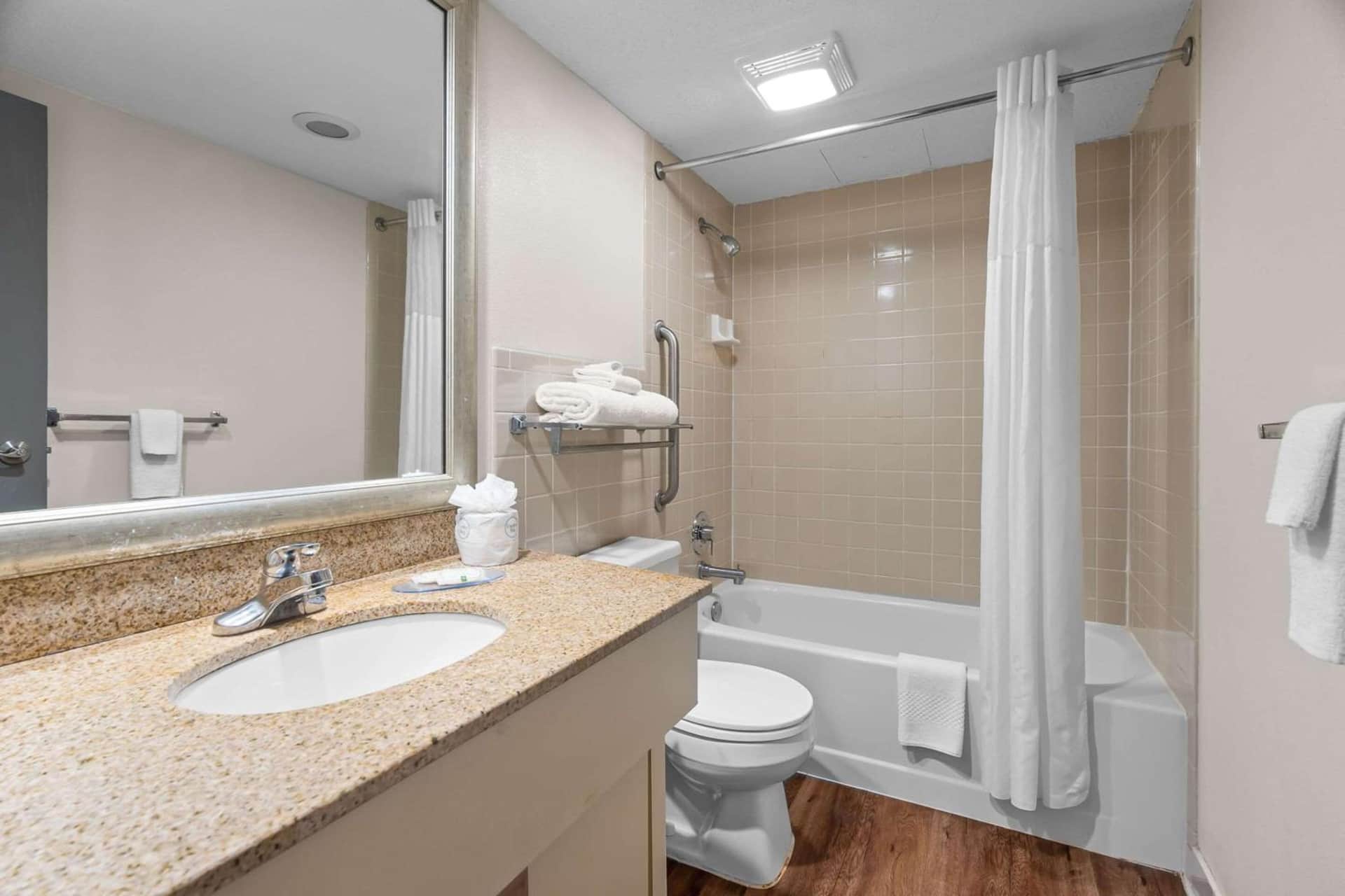Quality Inn & Suites Mall of America - MSP Airport