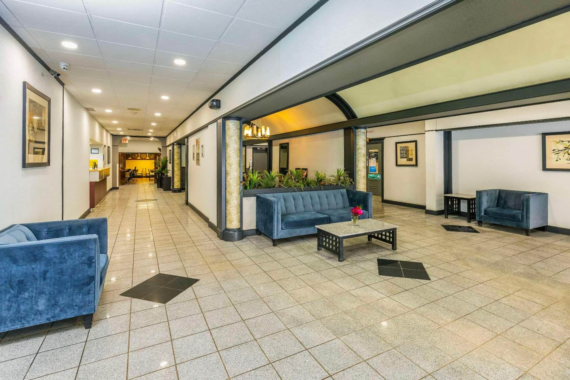 Comfort Inn & Suites Downtown Edmonton