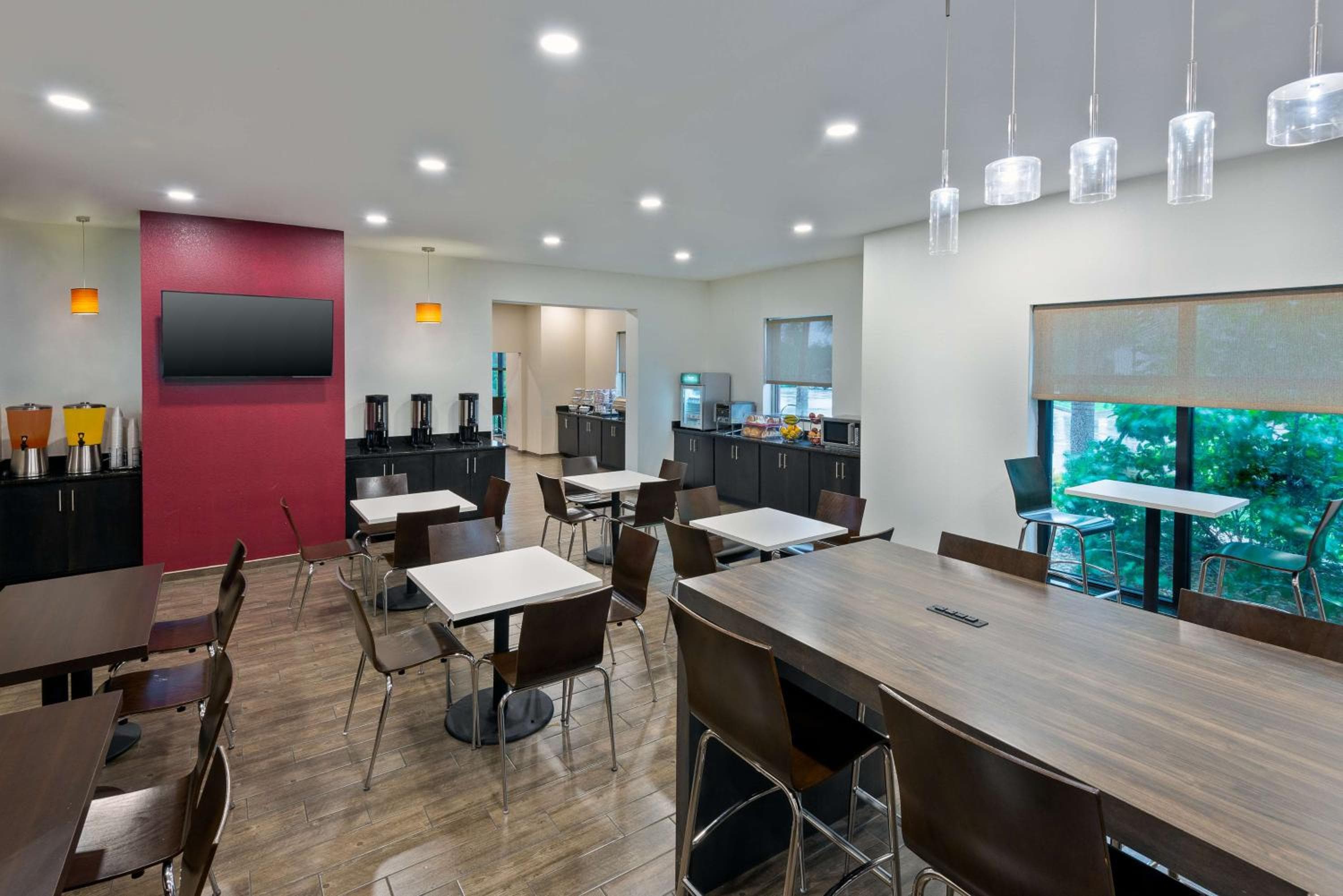 Magnolia Pointe; BW Signature Collection