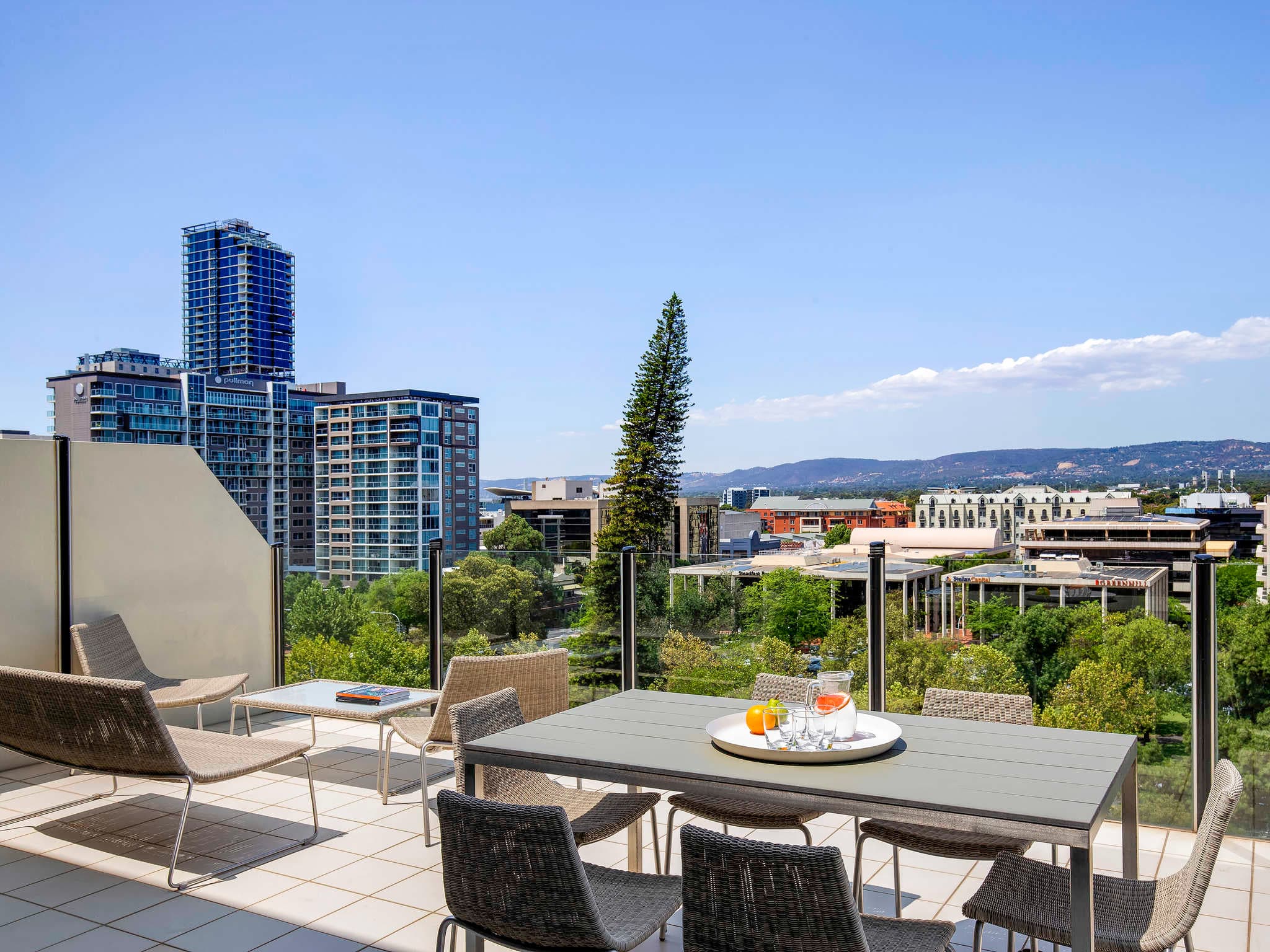 Mantra Hindmarsh Square Adelaide