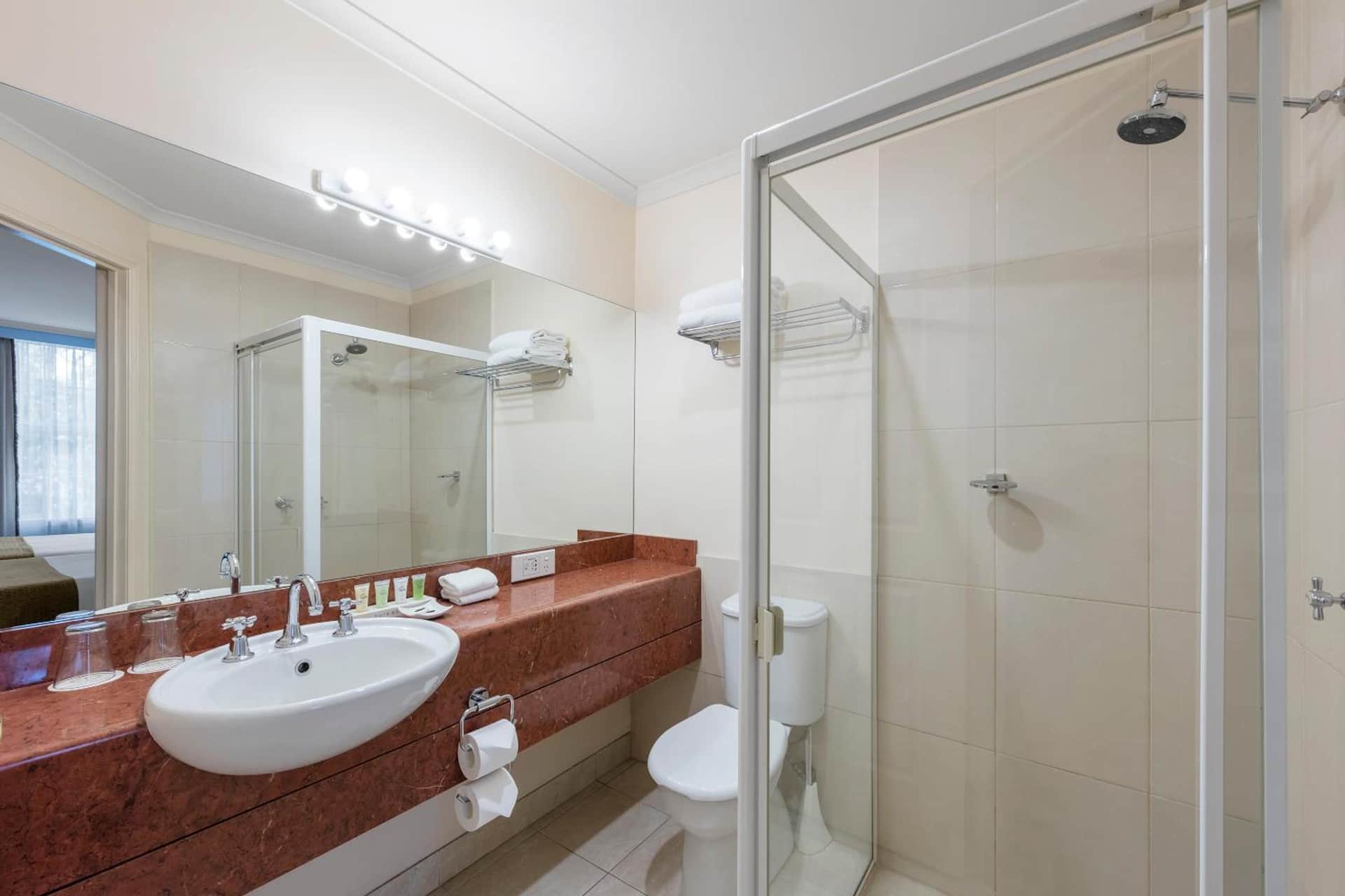 Canterbury International Hotel