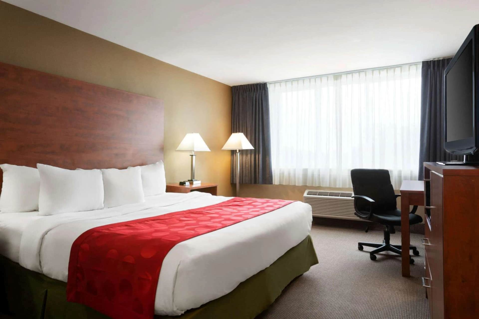 Ramada Plaza by Wyndham Montreal